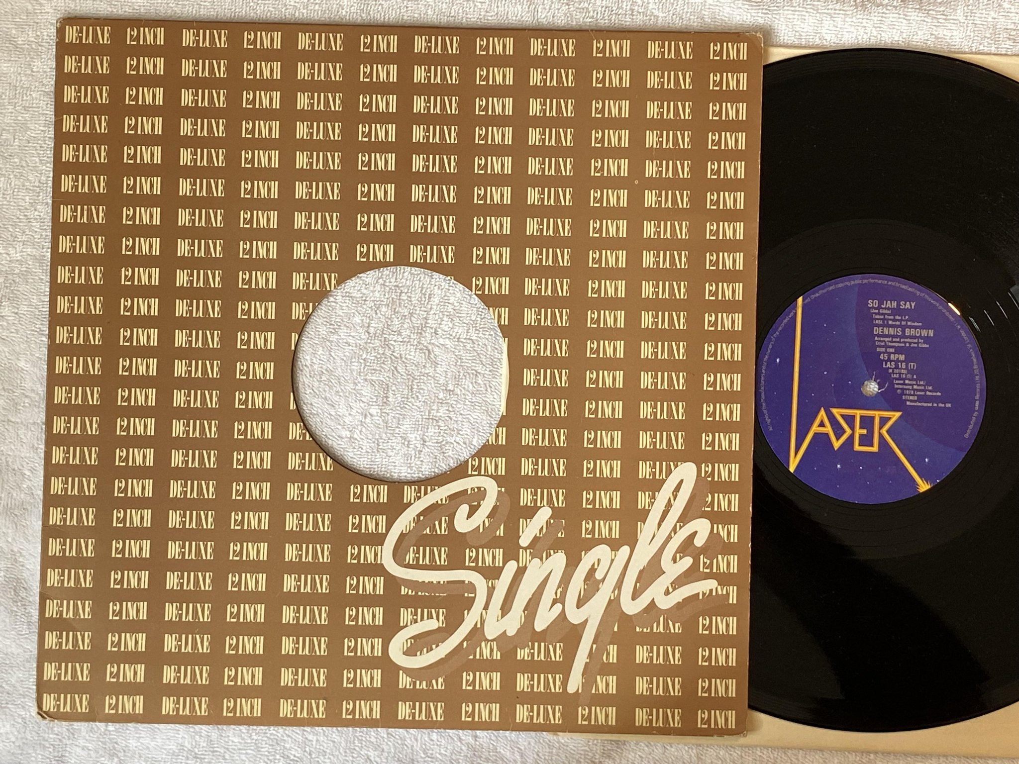 Omslagsbild för skivan DENNIS BROWN so Jah say 12"single -79 UK LASER LAS 16