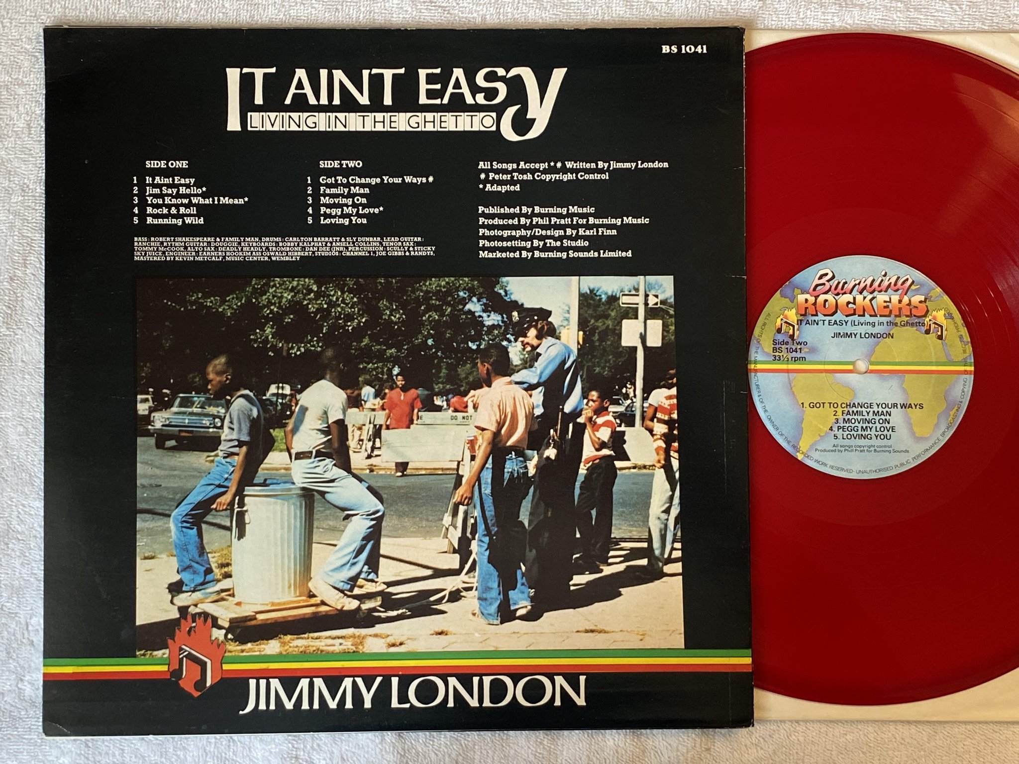 Omslagsbild för skivan JIMMY LONDON It Aint Easy LP -80 UK BURNING SOUNDS BS 1041 *** red vinyl ***