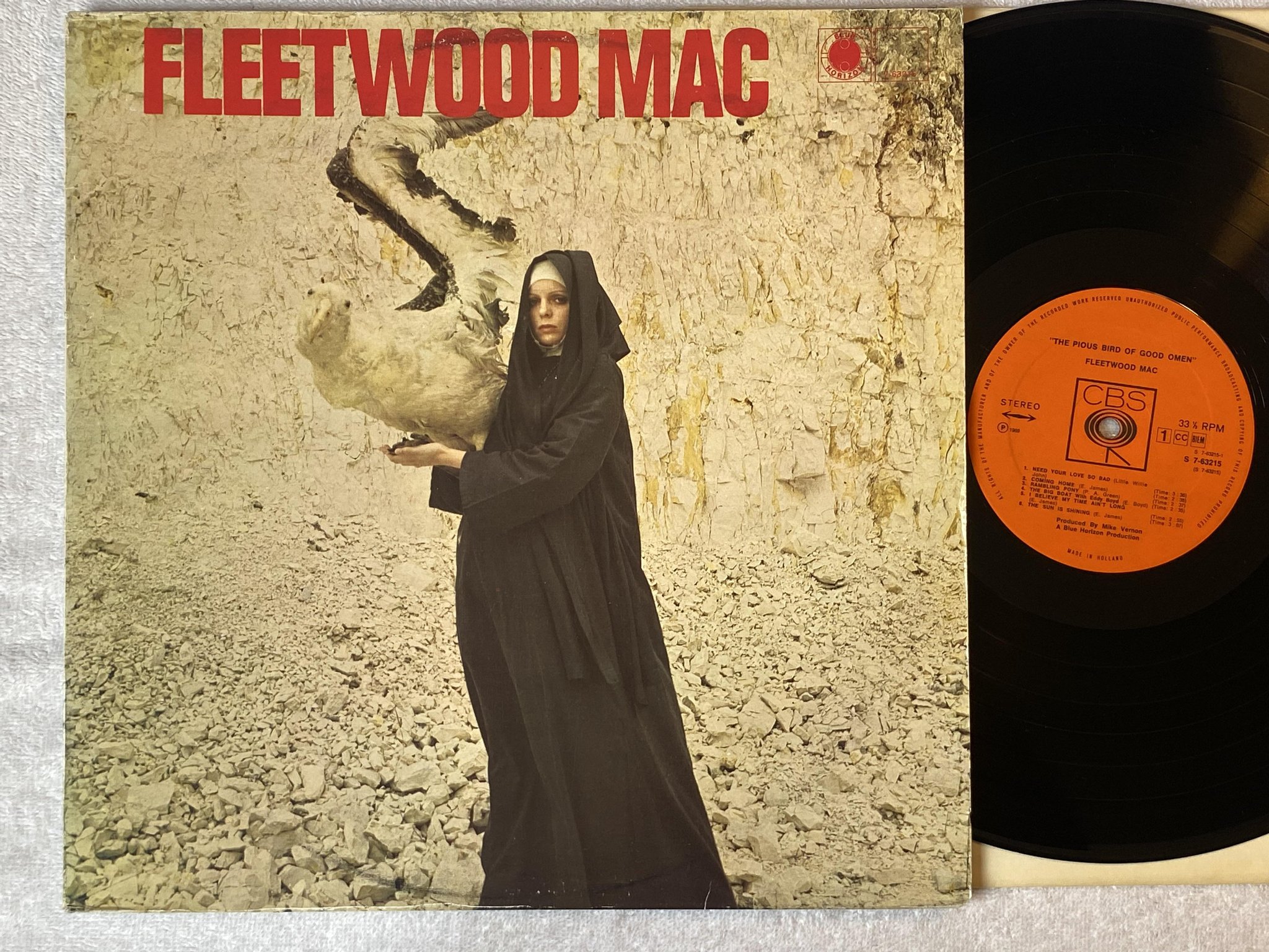 Omslagsbild för skivan FLEETWOOD MAC the pious bird of good omen LP Hol CBS S 7-63215