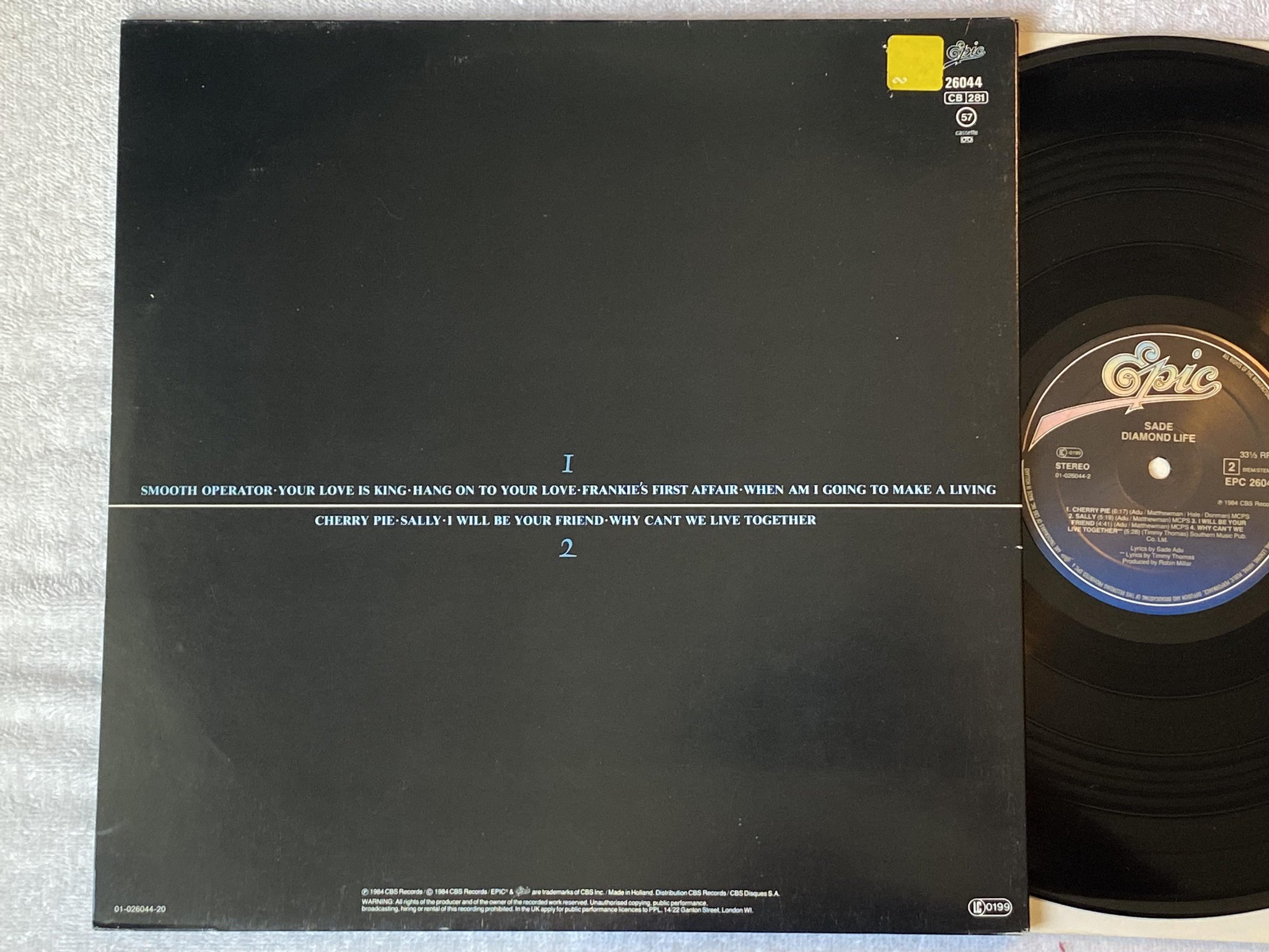 Omslagsbild för skivan SADE diamond life LP -84 Hol EPIC EPC 26044
