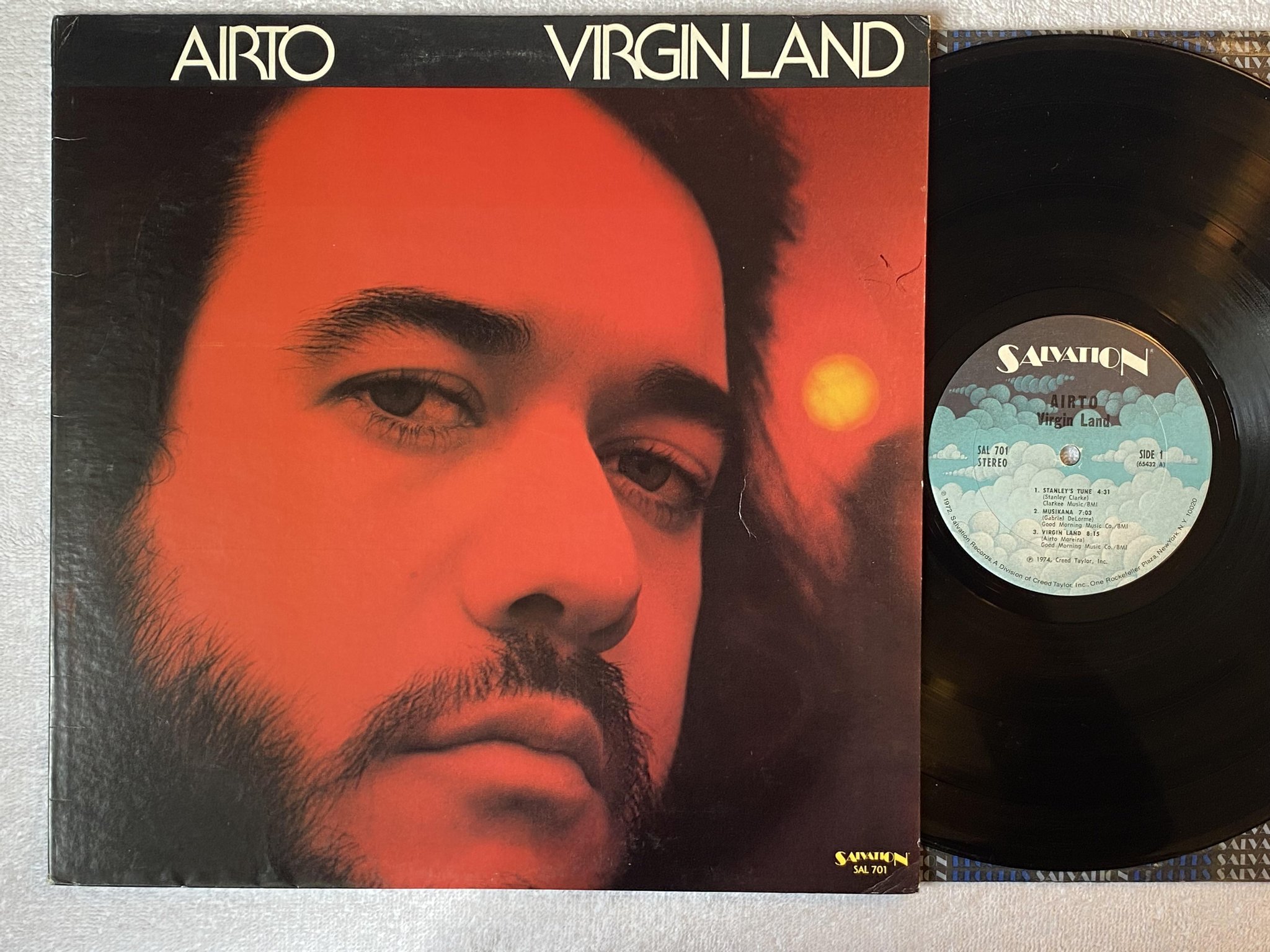 Omslagsbild för skivan AIRTO virgin land LP -74 US SALVATION SAL 701