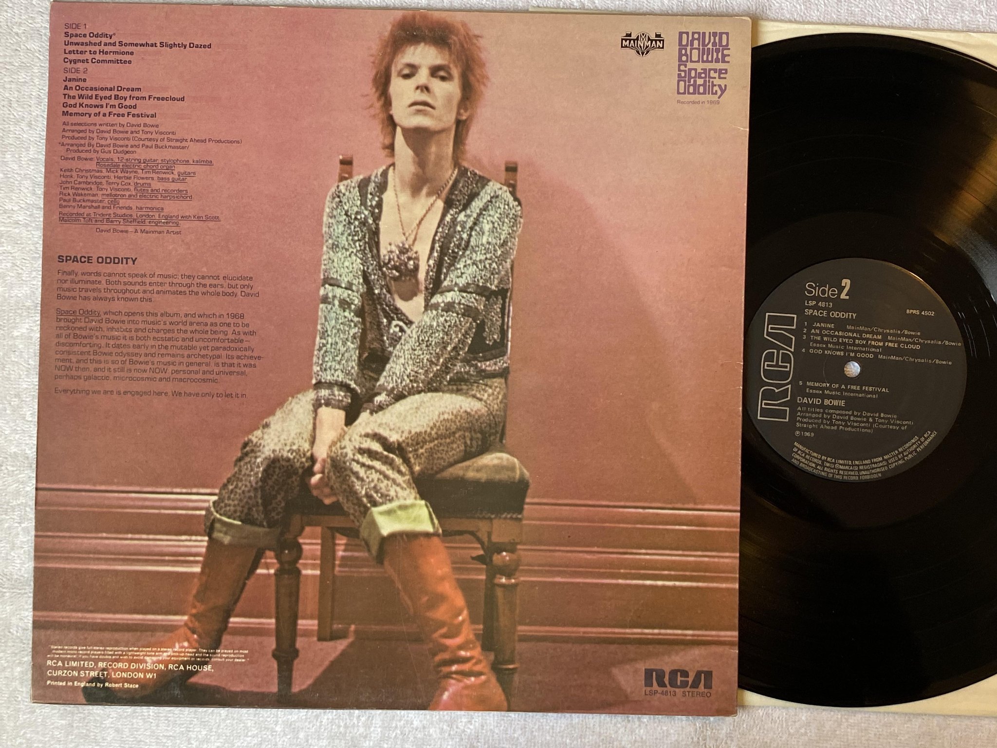 Omslagsbild för skivan DAVID BOWIE space oddity LP re UK RCA LSP 4813 *** POSTER ***