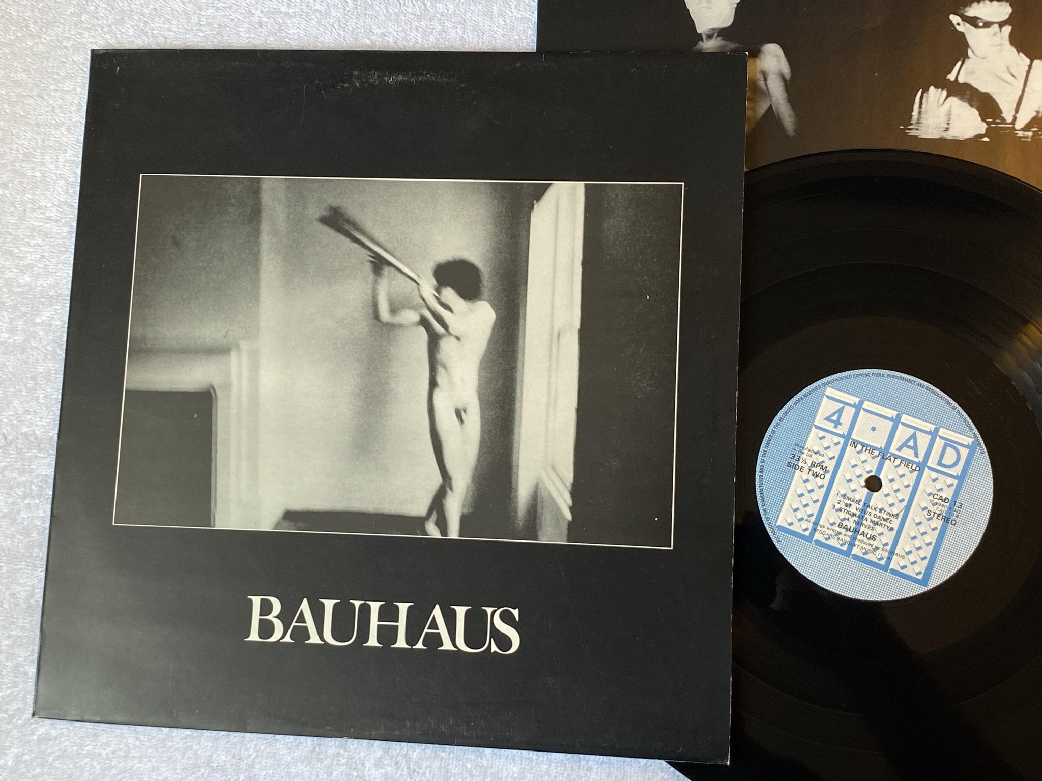 Omslagsbild för skivan BAUHAUS In The Flat Field LP -80 UK 4AD CAD-13 *** GOTH ***
