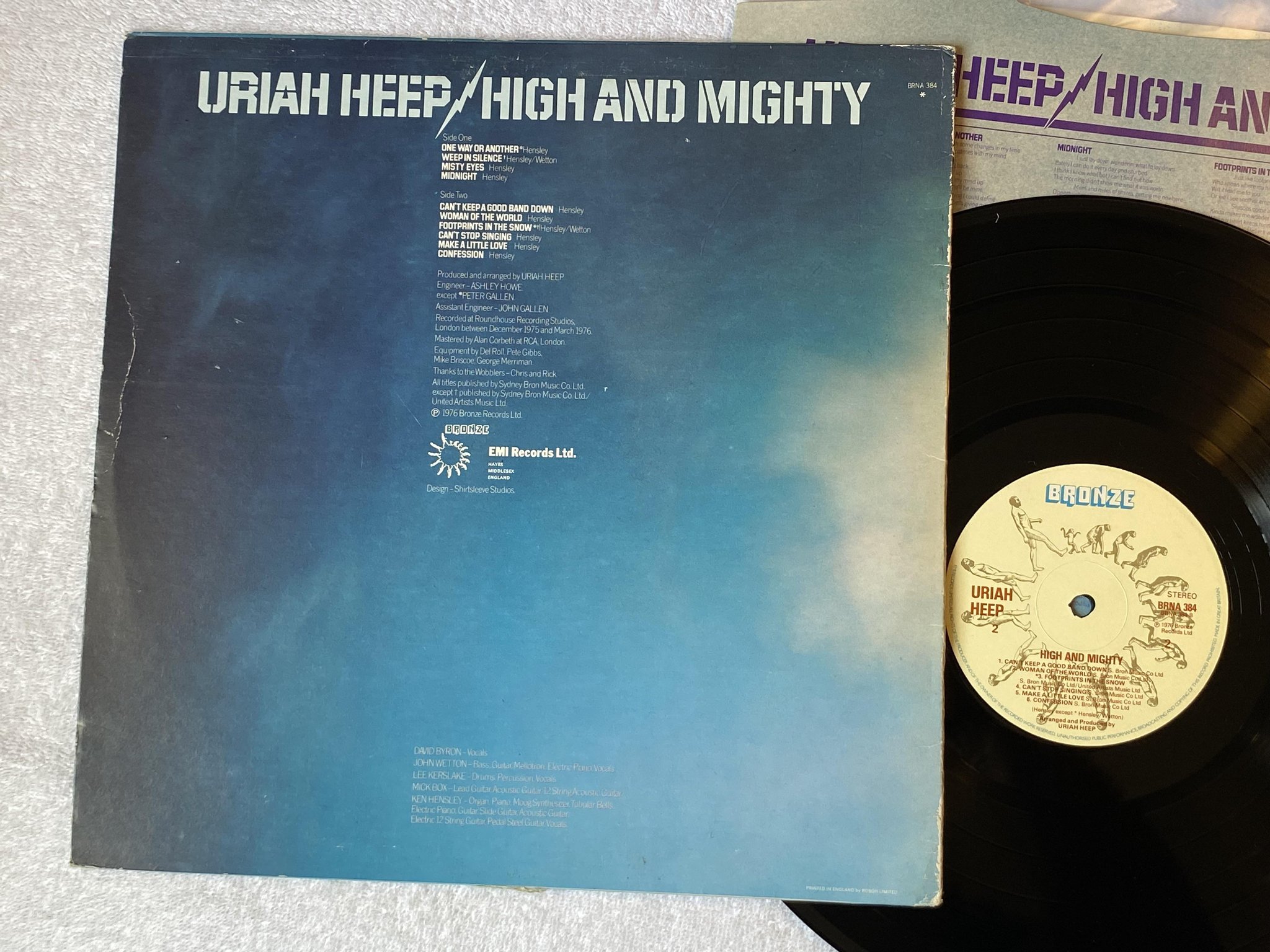 Omslagsbild för skivan URIAH HEEP high and mighty LP -76 UK BRONZE BRNA 384