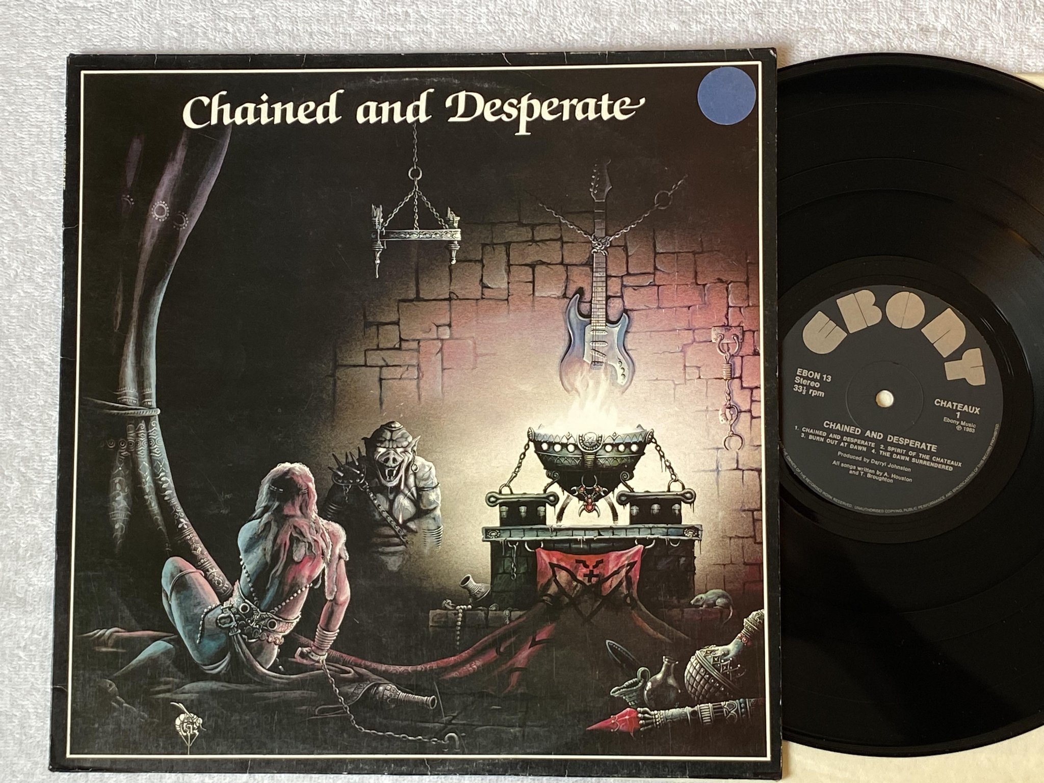 Omslagsbild för skivan CHATEAUX Chained And Desperate LP -83 UK ebony EBON 13 *** HEAVY METAL ***