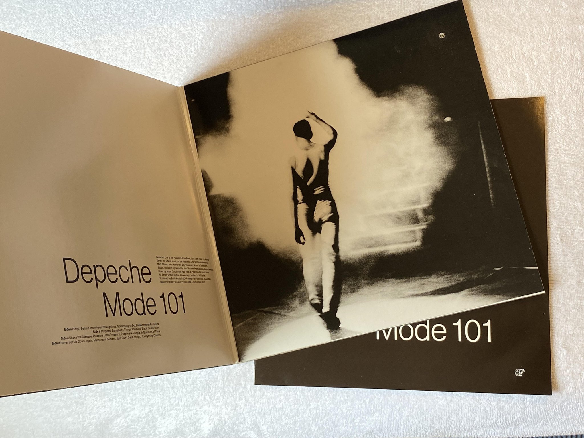 Omslagsbild för skivan DEPECHE MODE 101 2xLP -89 Canada MUTE 92 58531