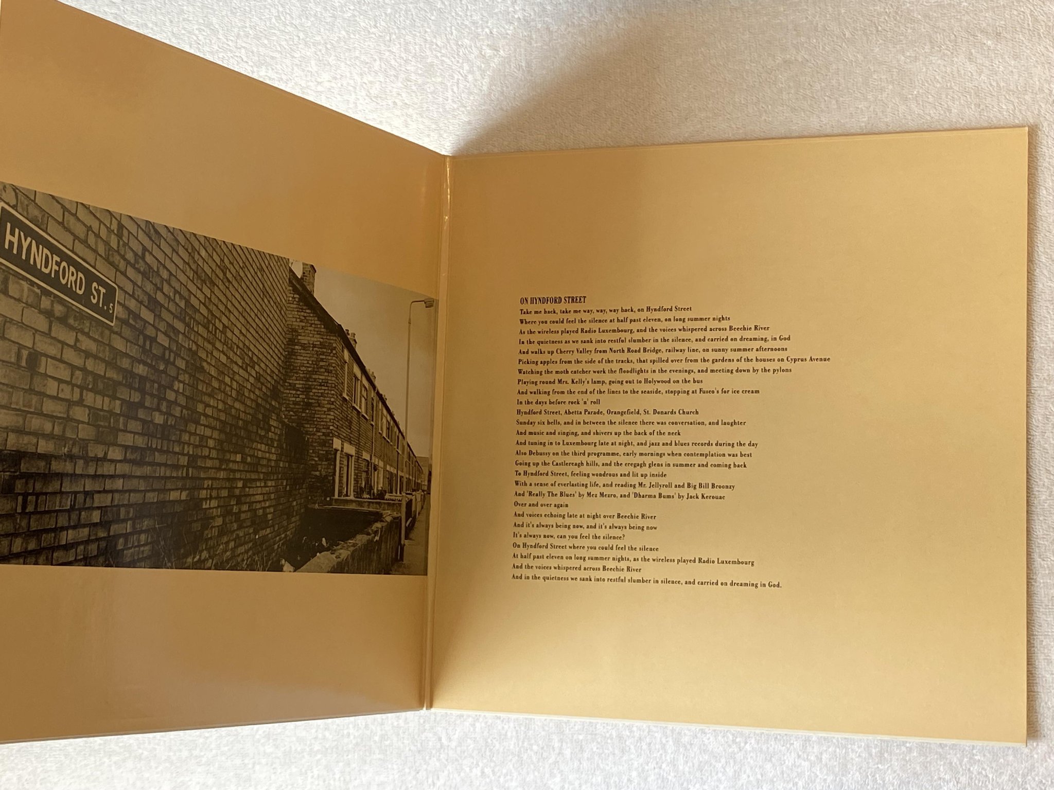 Omslagsbild för skivan VAN MORRISON hymns to the silence 2xLP -91 Hol POLYDOR 849 028-1