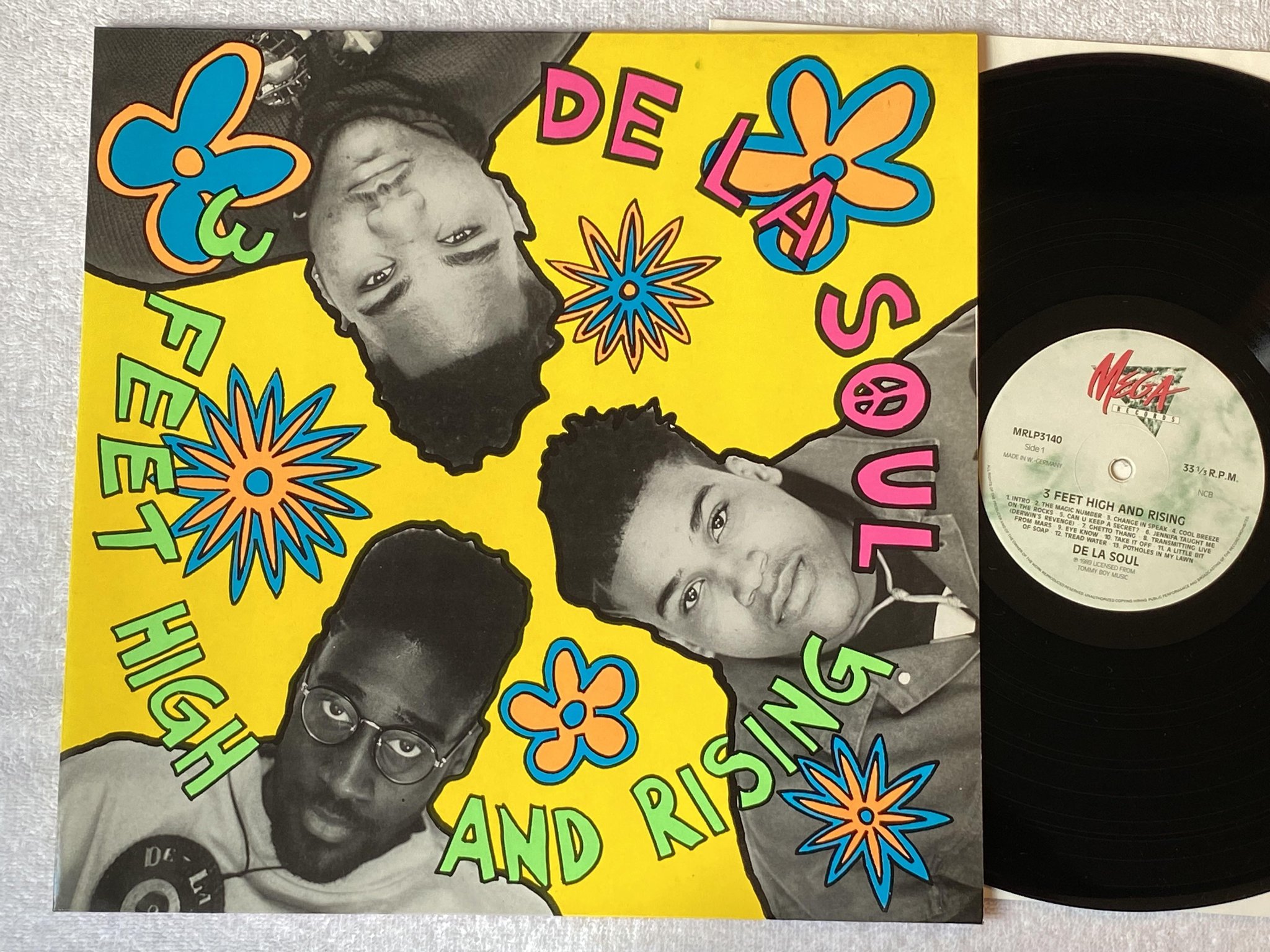 Omslagsbild för skivan DE LA SOUL 3 feet high and rising LP -89 Den MEGA MRLP3140 *** Classic ***
