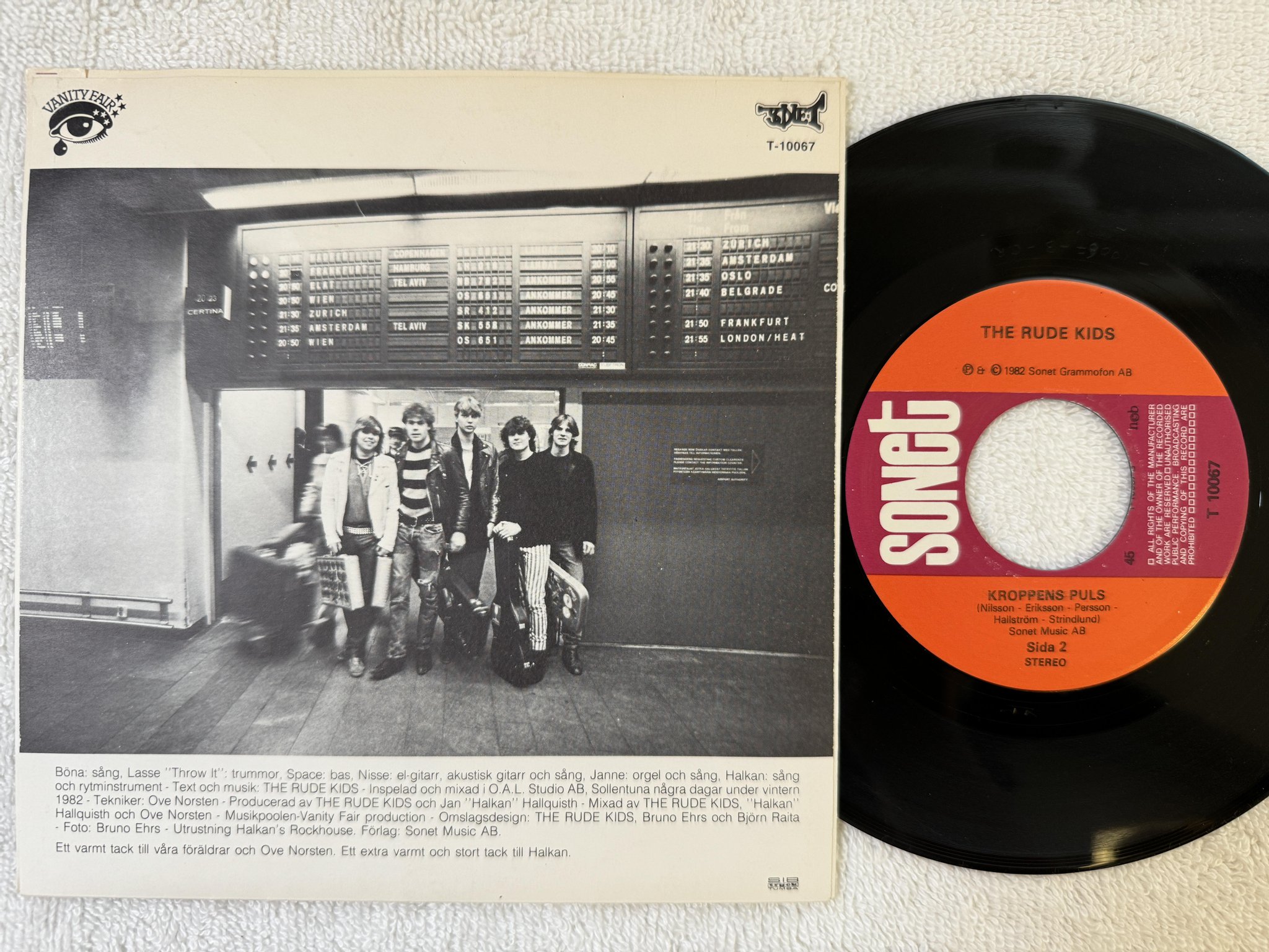 Omslagsbild för skivan THE RUDE KIDS spädd i handen 7" 82 Swe SONET T 10067