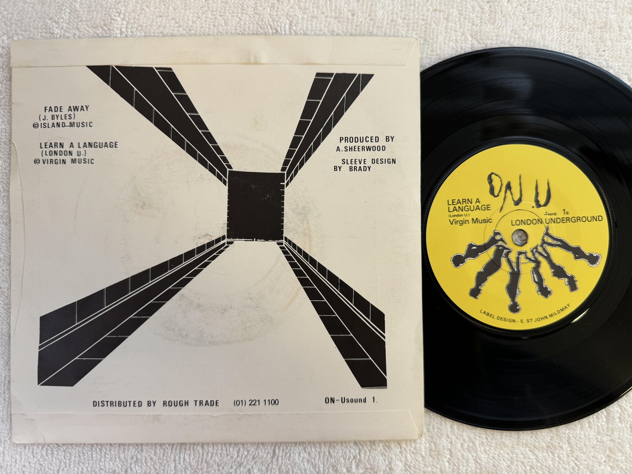 Omslagsbild för skivan NEW AGE STEPPERS fade away 7" -80 UK ON-Usound 1