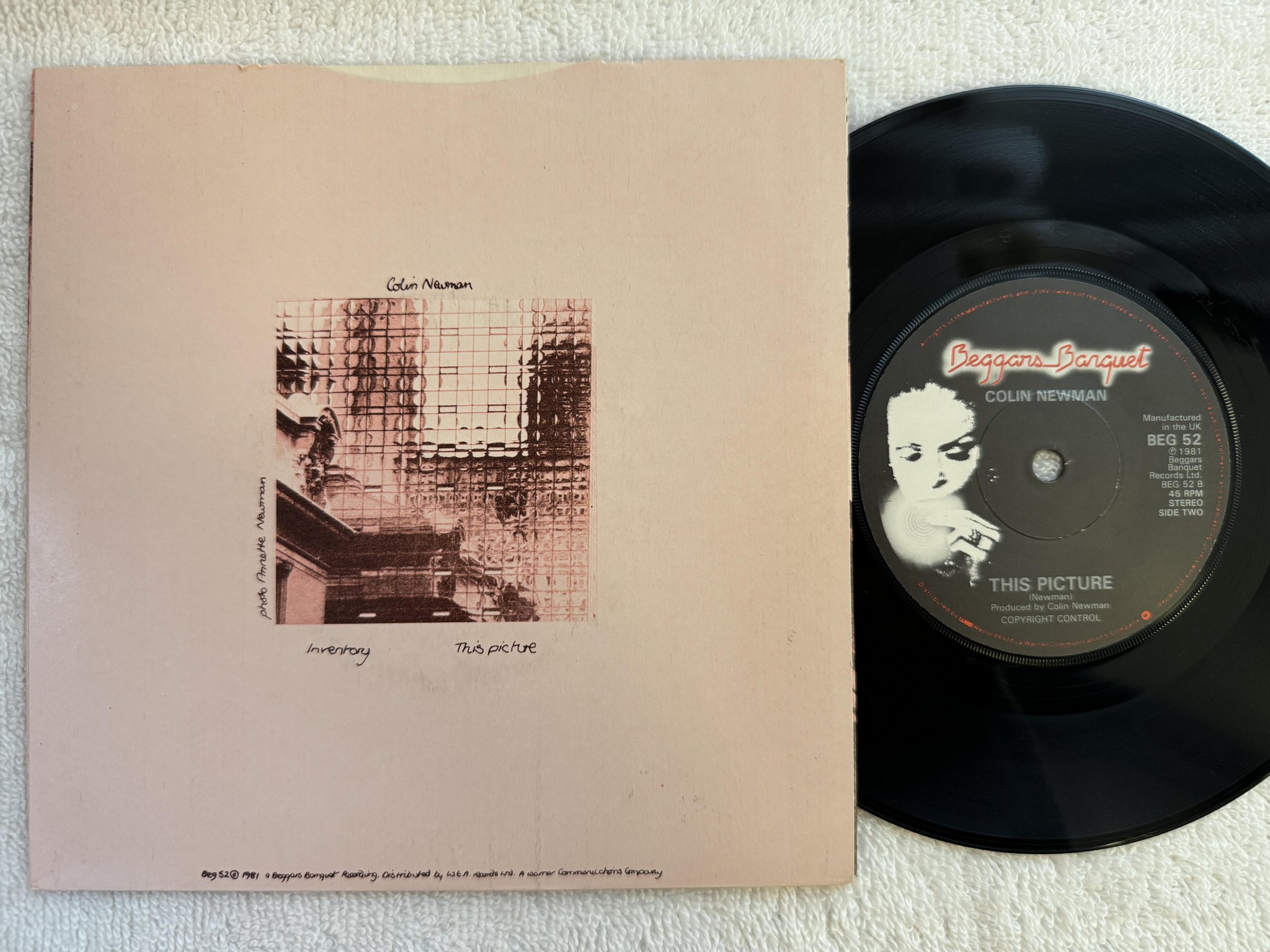 Omslagsbild för skivan COLIN NEWMAN Inventory 7" -81 UK BEGGARS BANQUET BEG 52