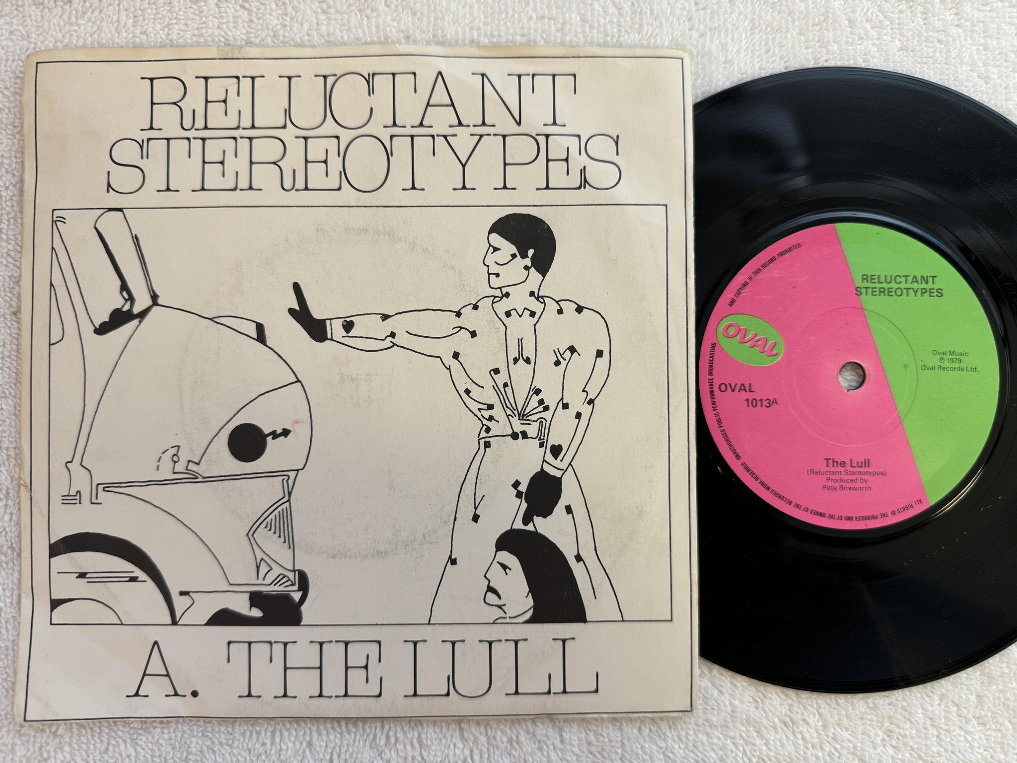Omslagsbild för skivan RELUCTANT STEREOTYPES the lull 7" -79 UK oval 1013 *** NEW WAVE ***