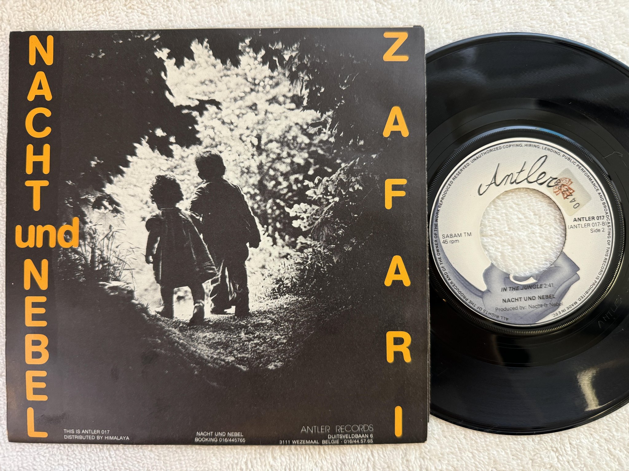 Omslagsbild för skivan NACHT UND NEBEL Zafari 7" -83 BELGIUM Antler 017 *** SYNTH-POP ***