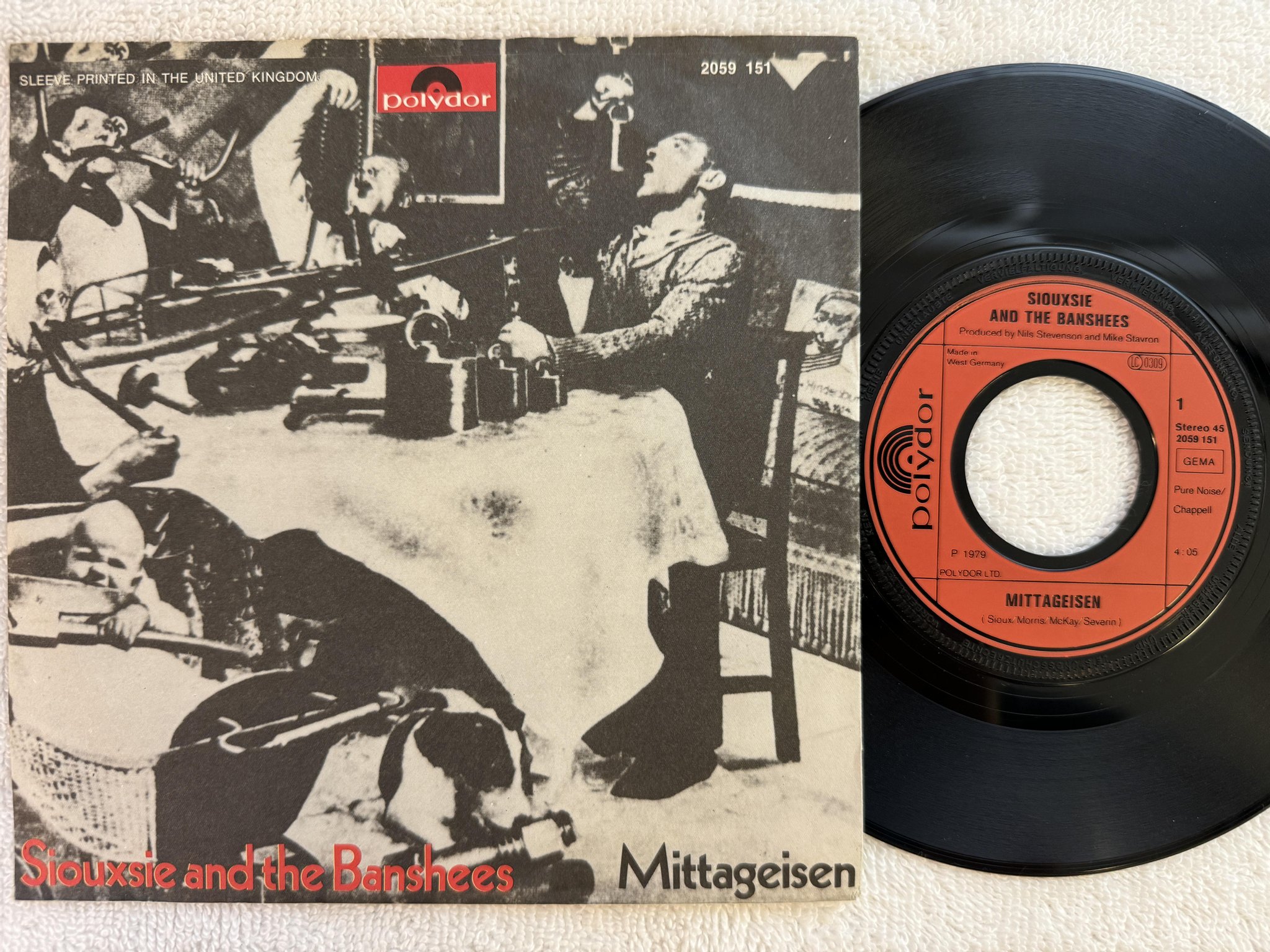 Omslagsbild för skivan SIOUXSIE & THE BANSHEES Mittageisen 7" -79 Ger POLYDOR 2059 151