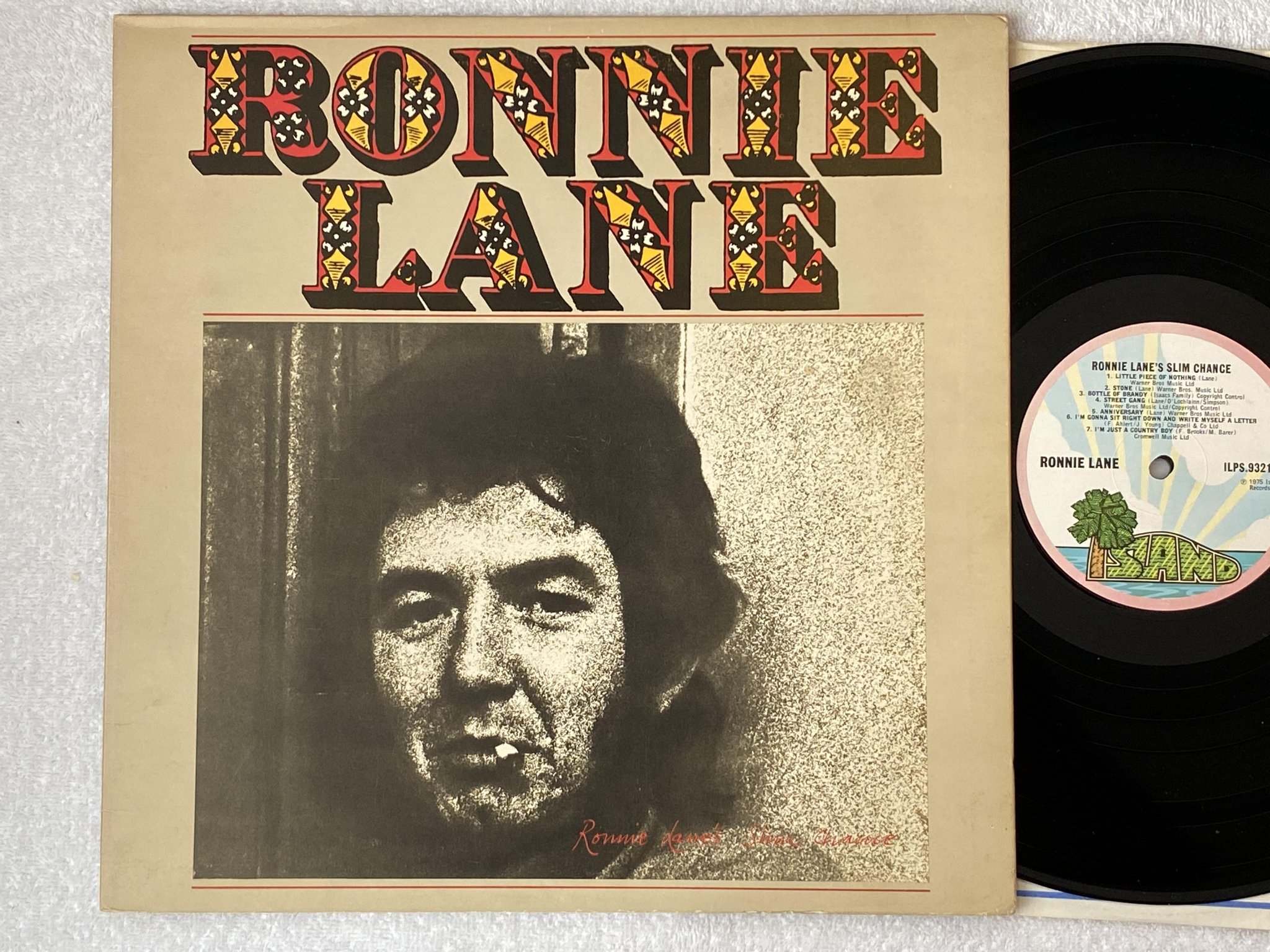 Omslagsbild för skivan RONNIE LANE Ronnie Lane's slim chance LP -75 UK ISLAND ILPS 9321