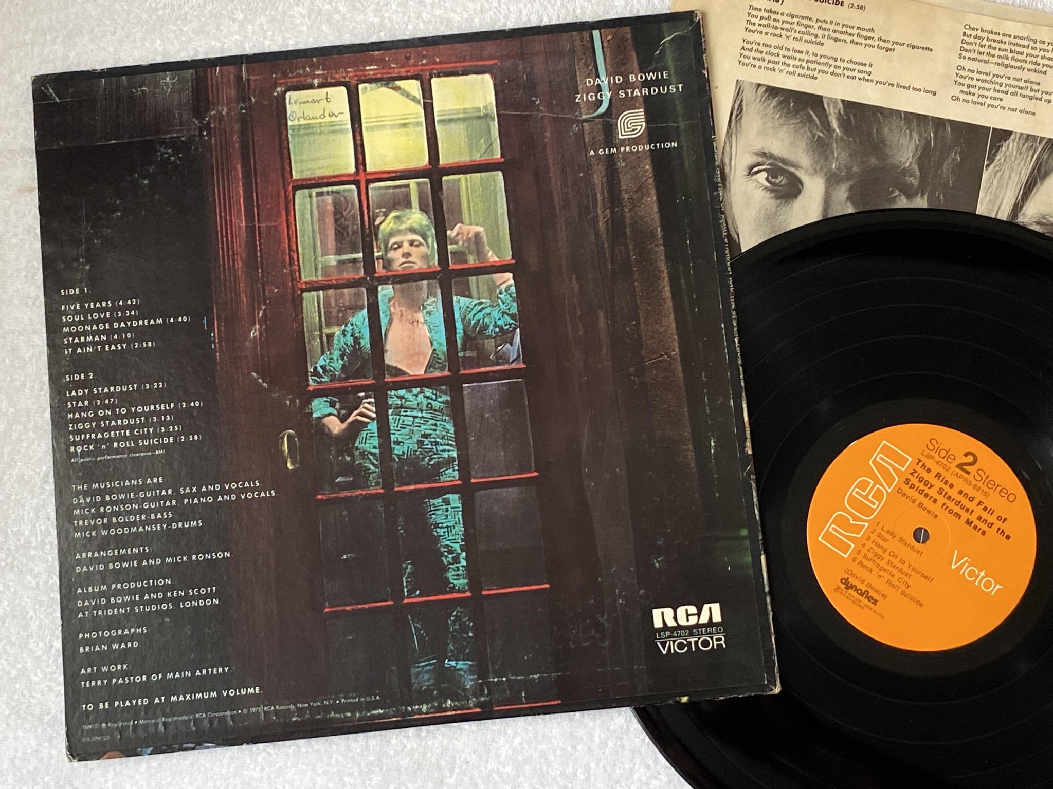 Omslagsbild för skivan DAVID BOWIE the rise and fall of Ziggy Stardust LP -72 US RCA dynaflex LSP 4702