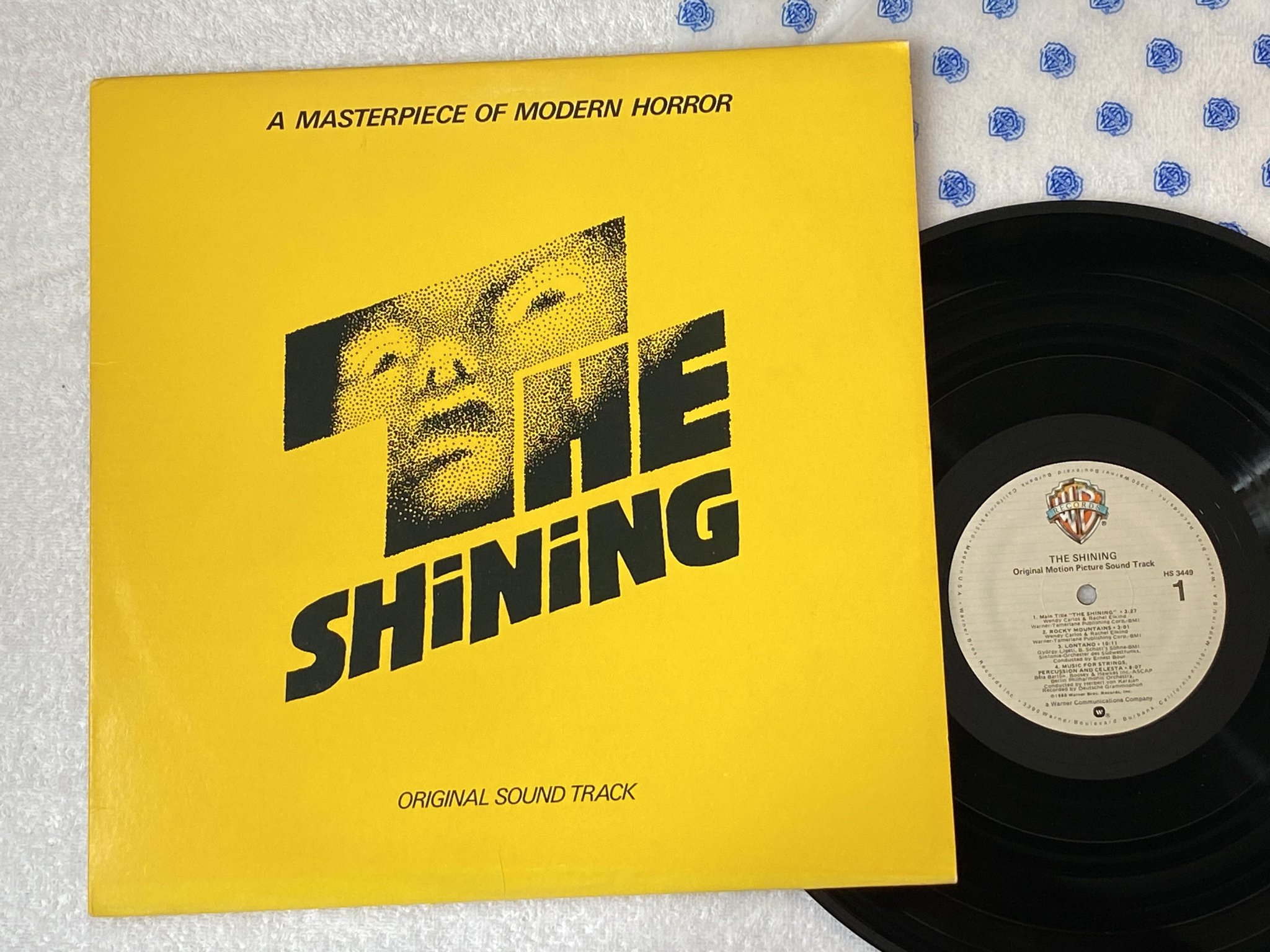 Omslagsbild för skivan VARIOUS The Shining LP -80 US WARNER BROS HS 3449 *** RARE SOUNDTRACK ***