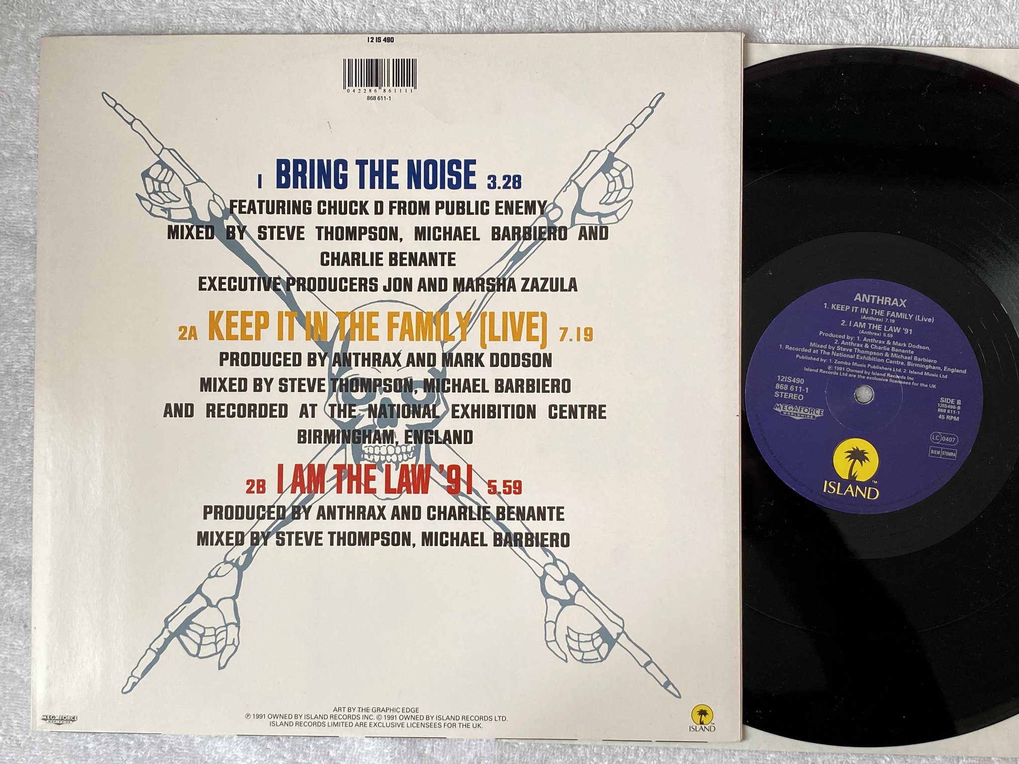Omslagsbild för skivan ANTHRAX Bring The Noise 12"single -91 ISLAND 12 IS 490 *** public enemy ***