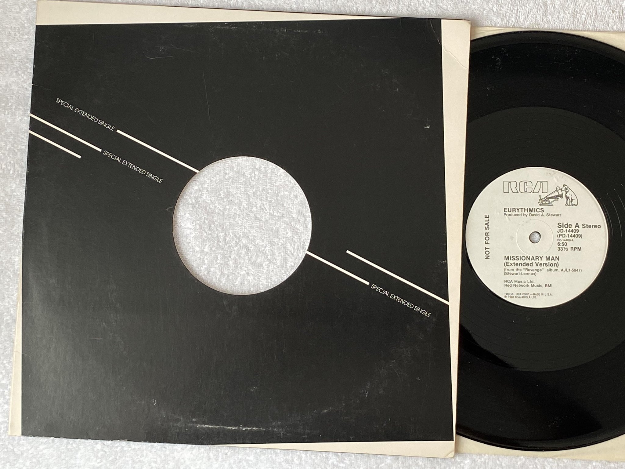 Omslagsbild för skivan EURYTHMICS missionary man LP -86 US RCA JD-14409 *** PROMO COPY ***