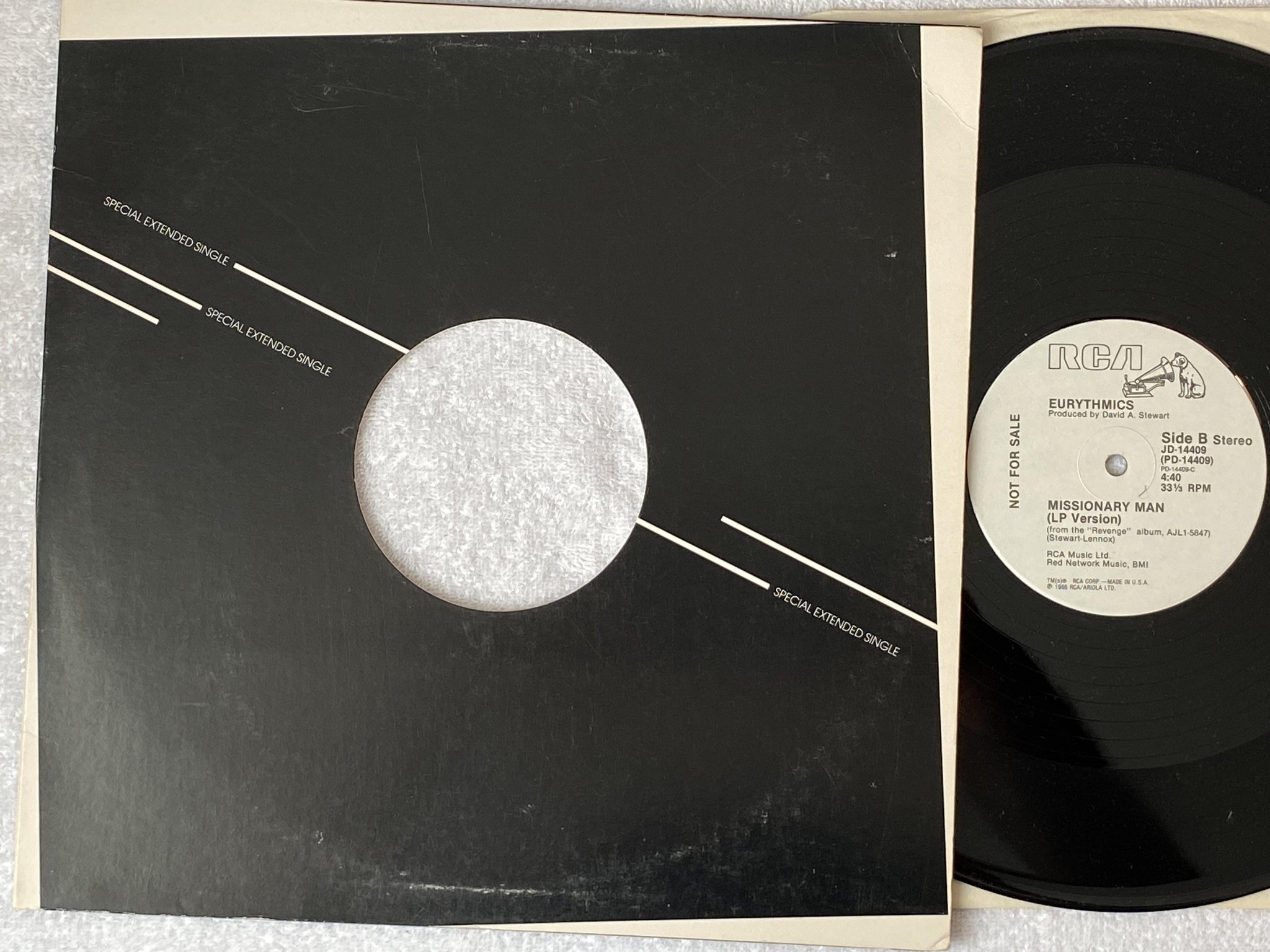 Omslagsbild för skivan EURYTHMICS missionary man LP -86 US RCA JD-14409 *** PROMO COPY ***