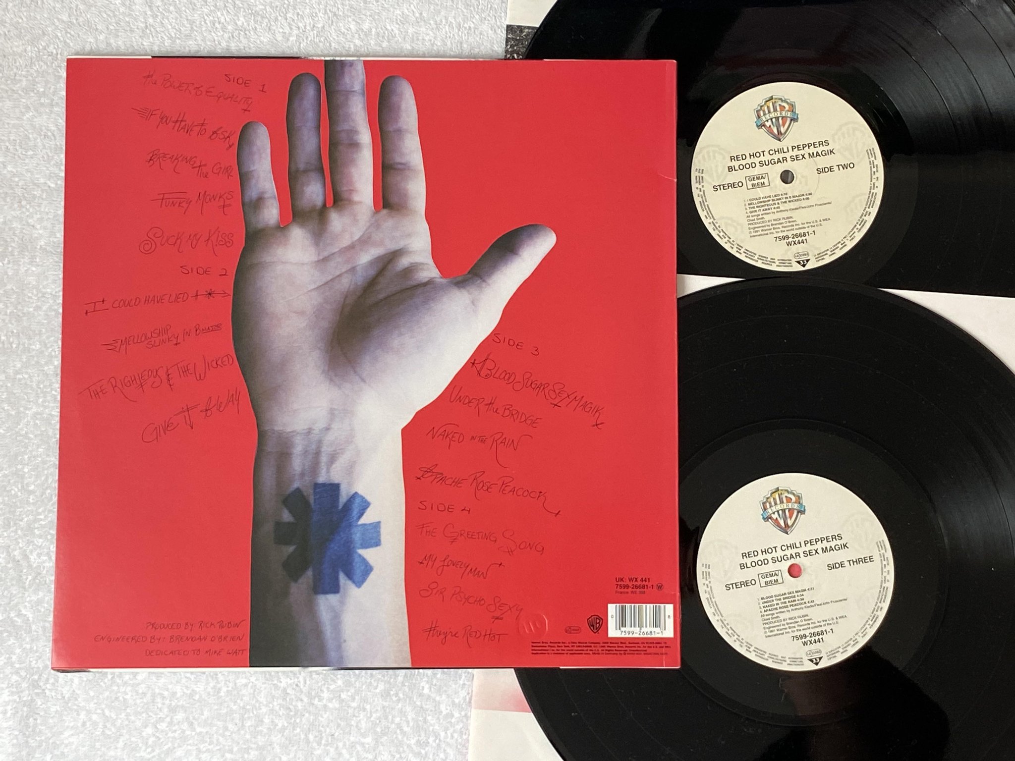 Omslagsbild för skivan RED HOT CHILI PEPPERS blood sugar sex magik 2xLP -91 WARNER BROS 7599-26681-1