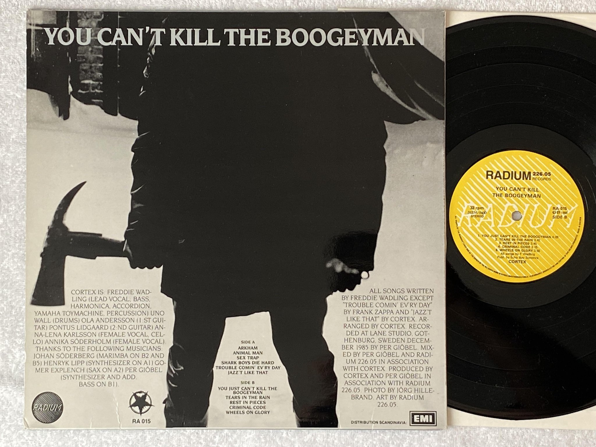Omslagsbild för skivan CORTEX you can't kill the boogeyman LP -86 radium 226.05 RA 015