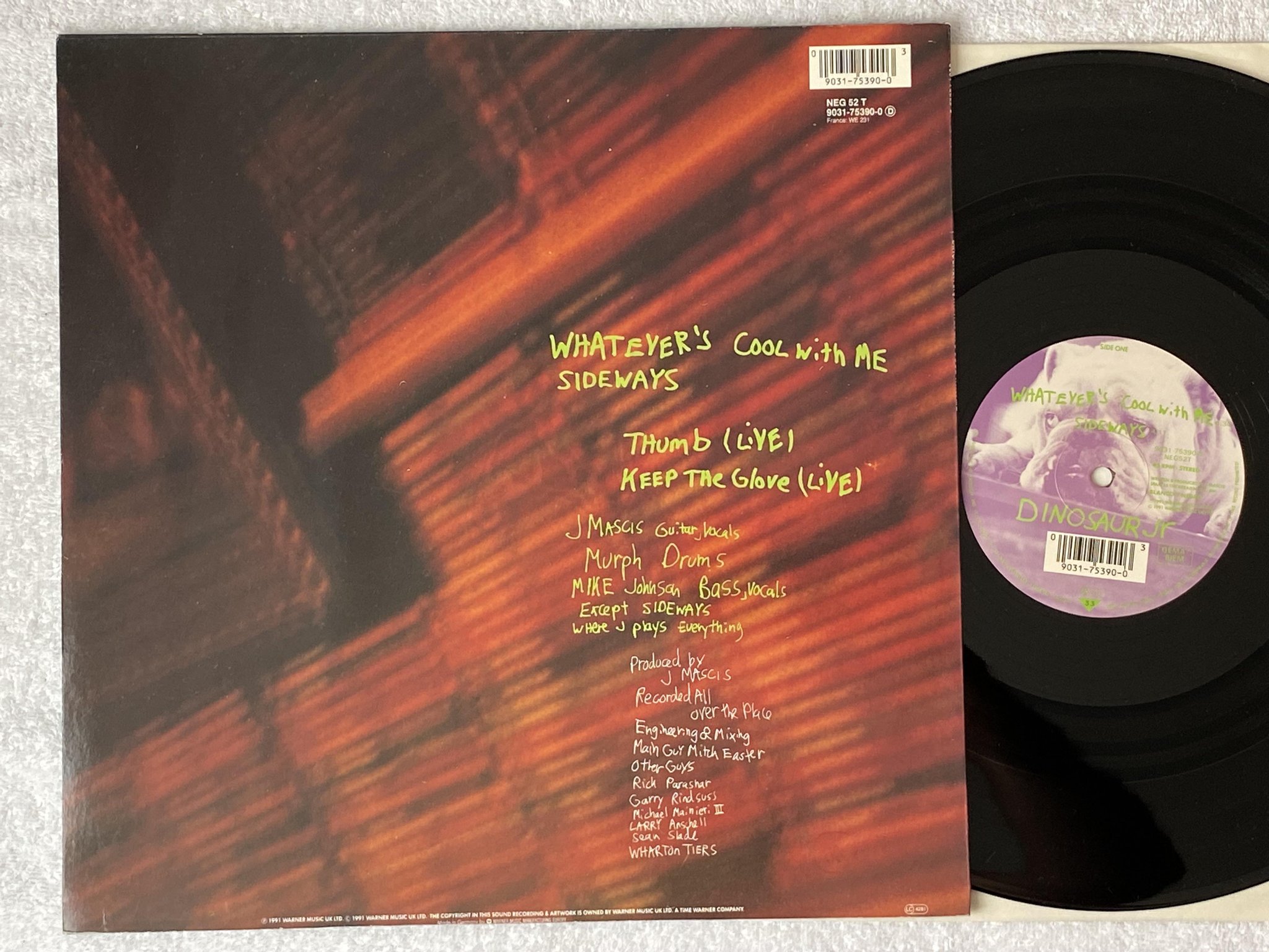 Omslagsbild för skivan DINOSAUR JR whatever's cool with me 12"single -91 Ger BLANCO Y NEGRO NEG 52T