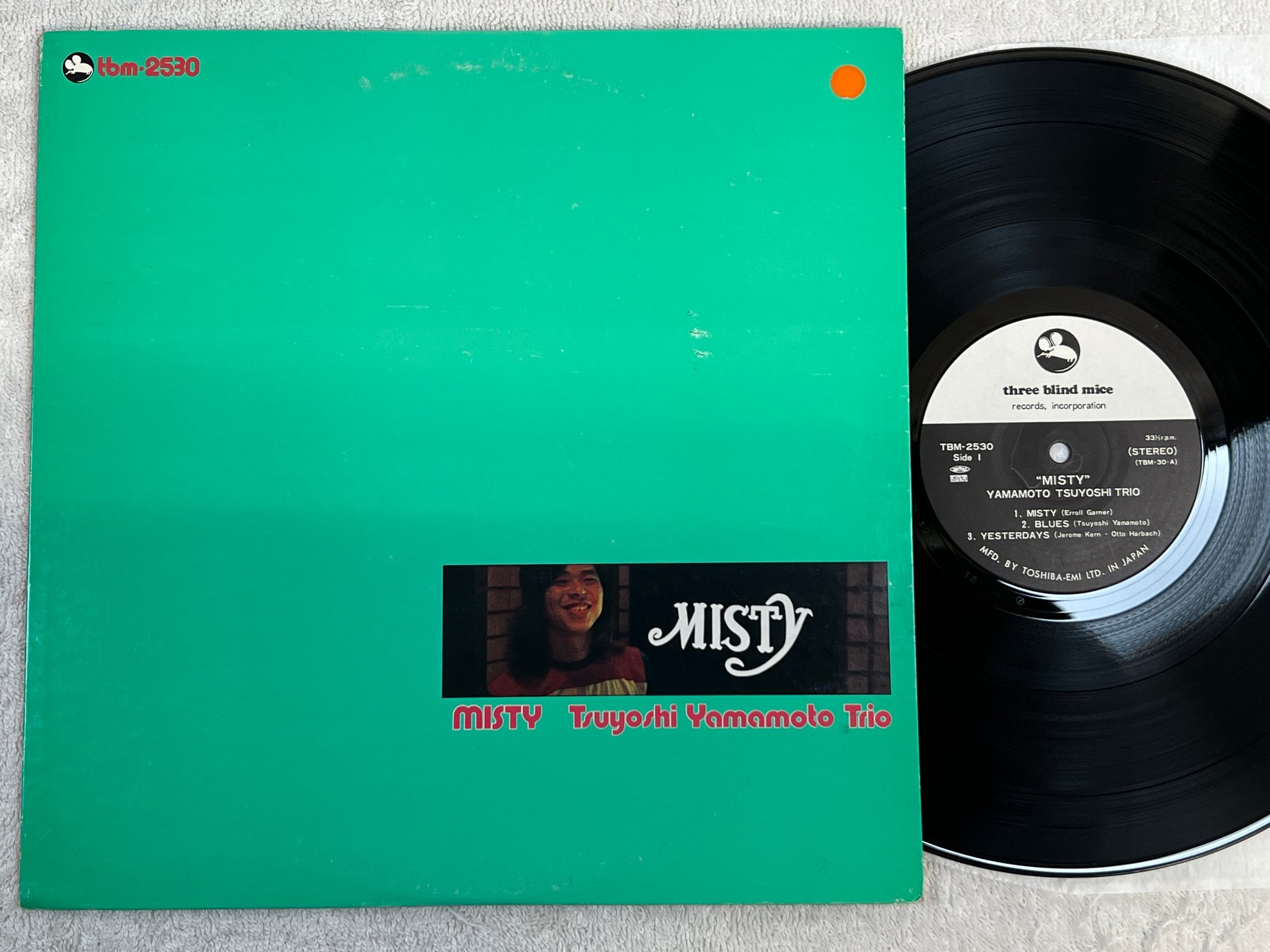 Omslagsbild för skivan YAMAMOTO TSUYOSHI TRIO misty LP Japan THREE BLIND MICE TBM 2530