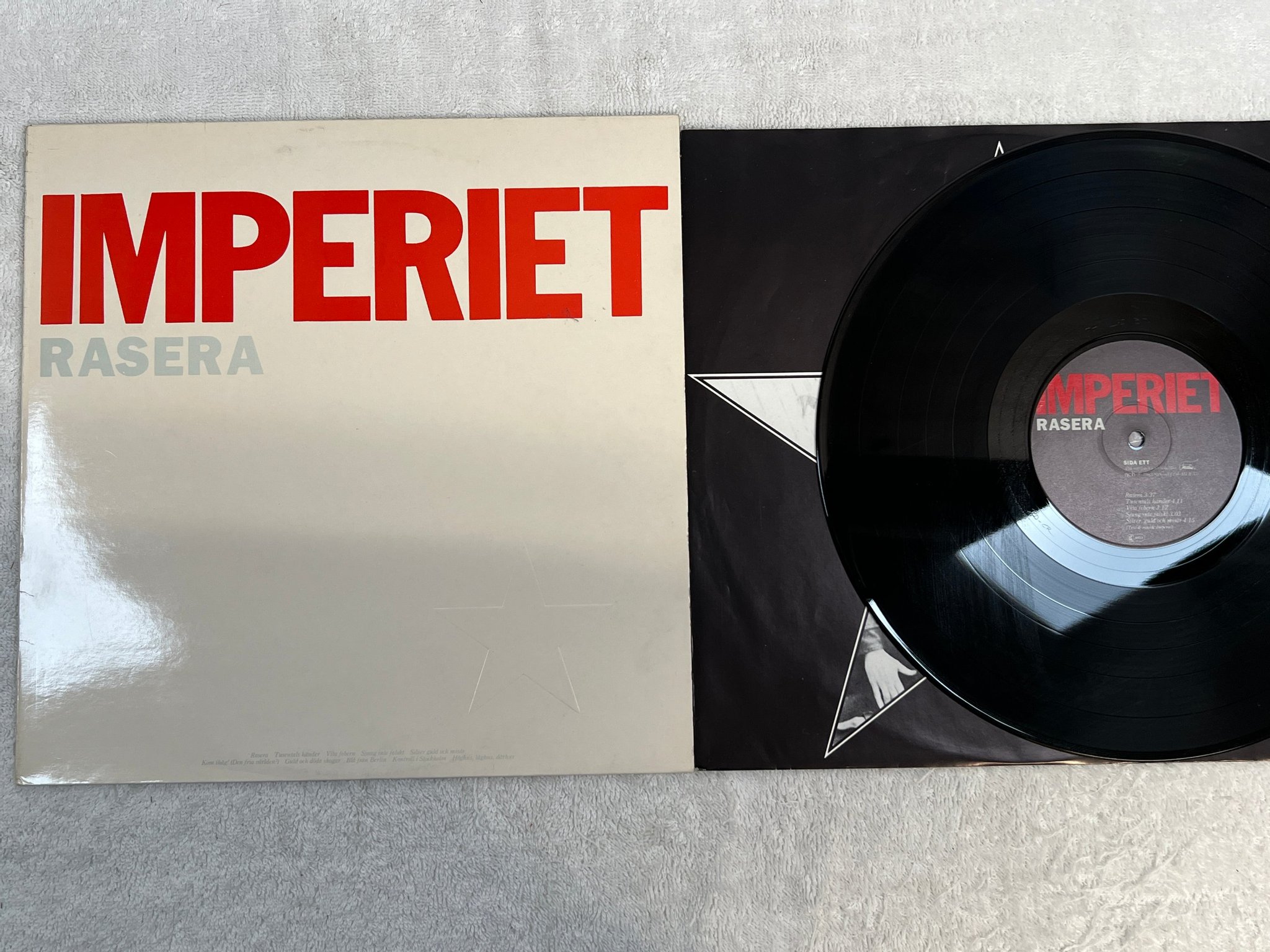 Omslagsbild för skivan IMPERIET rasera LP -83 MISTLUR MLR 35