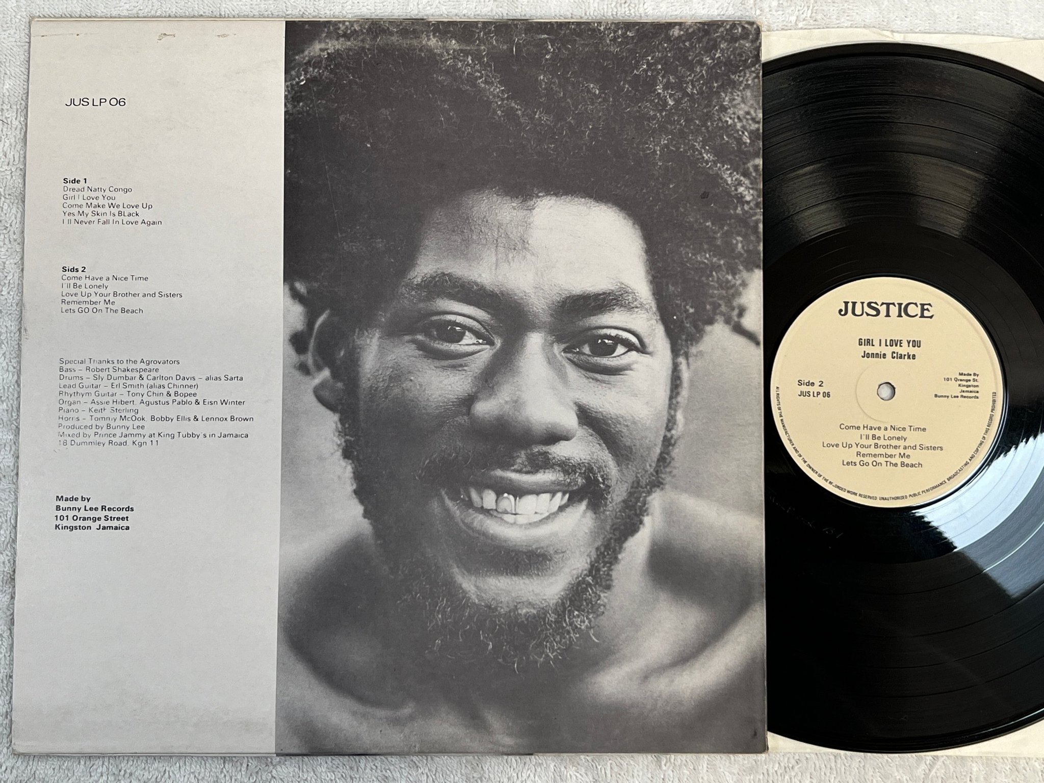 Omslagsbild för skivan JONNIE CLARKE Girl I Love You LP -77 JAMAICA JUSTICE JUS LP 06