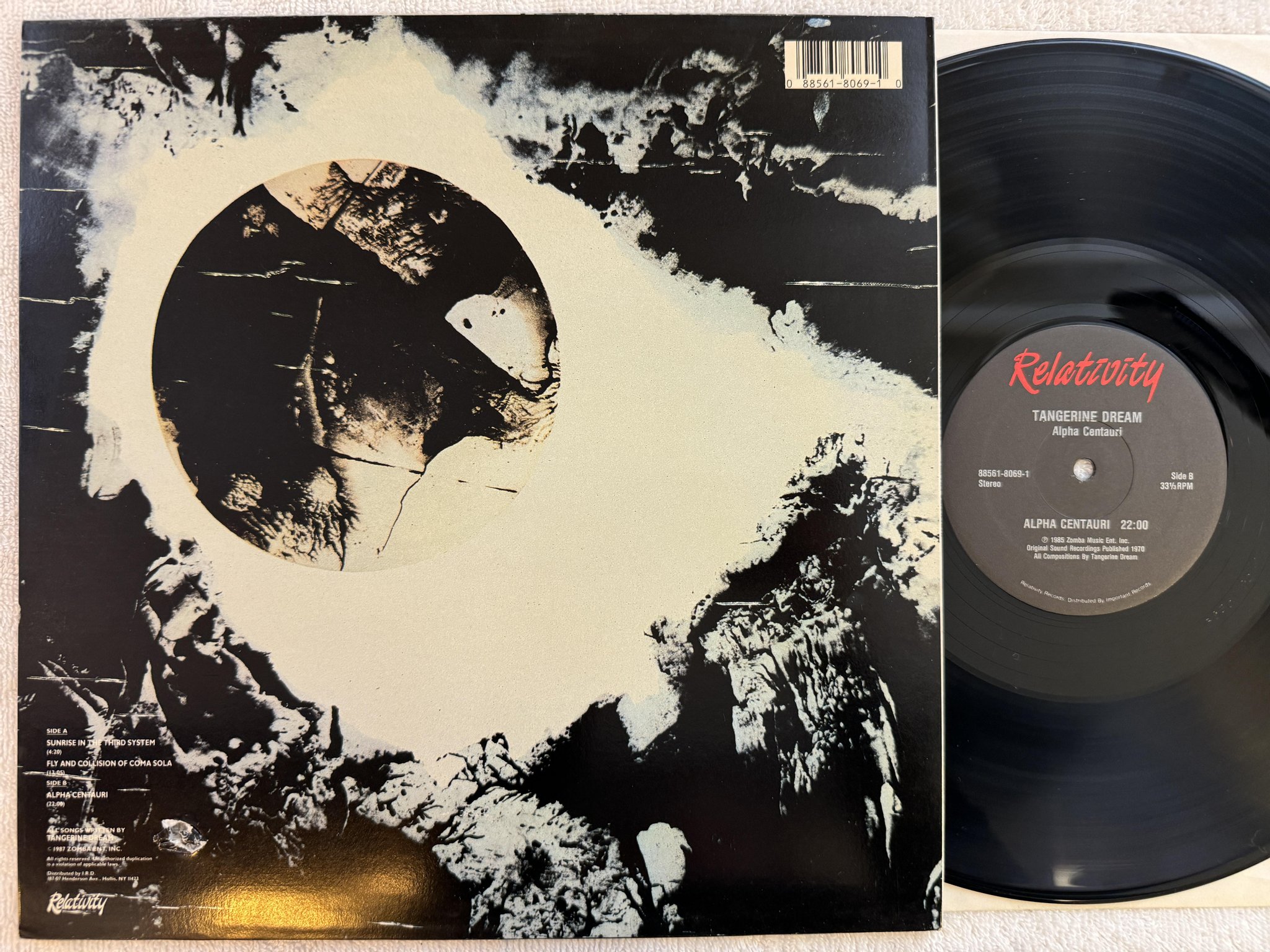 Omslagsbild för skivan TANGERINE DREAM Alpha Centauri LP re US RELATIVITY 88561-8069-1