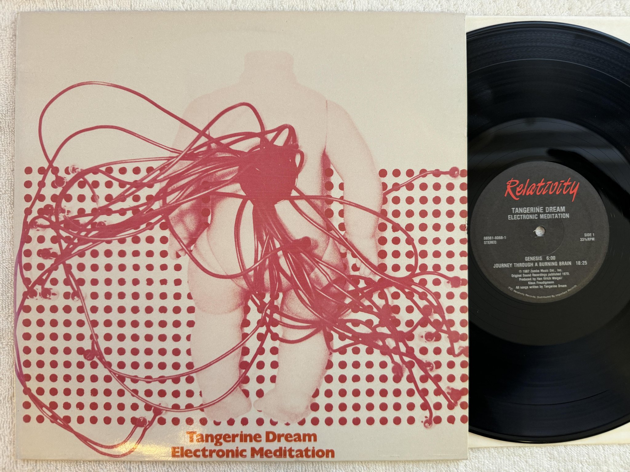 Omslagsbild för skivan TANGERINE DREAM Electronic Meditation LP re US RELATIVITY 88561-8068-1