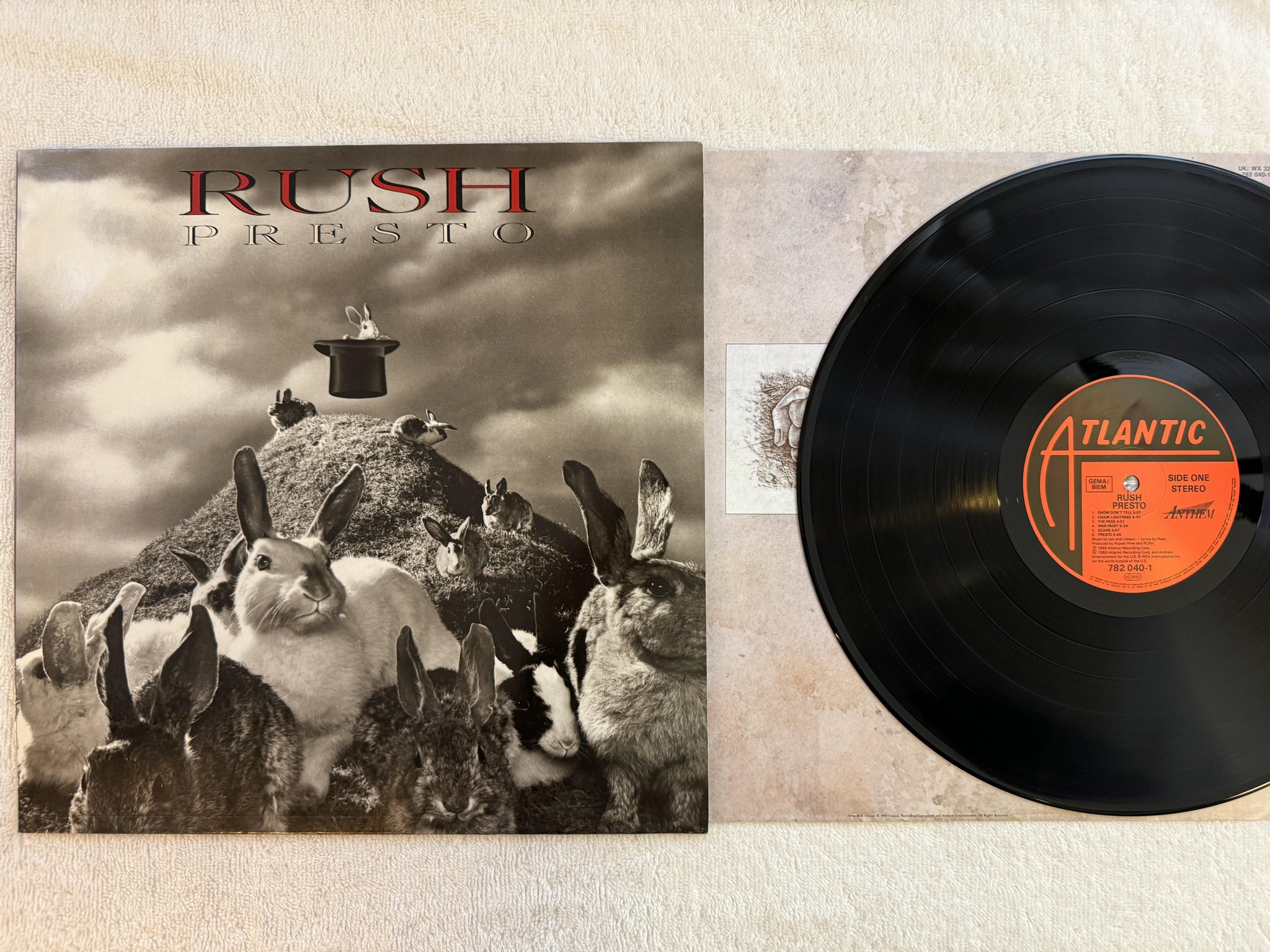 Omslagsbild för skivan RUSH presto LP -89 Ger ATLANTIC 782 040-1