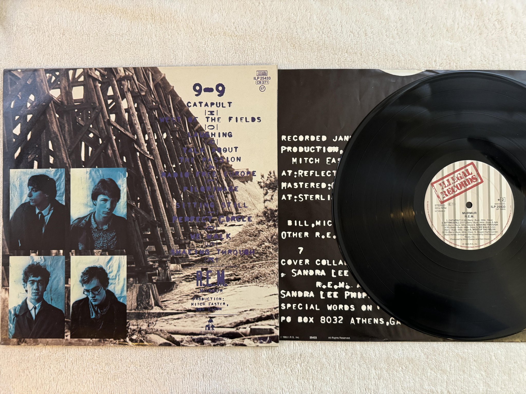 Omslagsbild för skivan R.E.M. murmur LP -83 Hol ILLEGAL ILP 25433