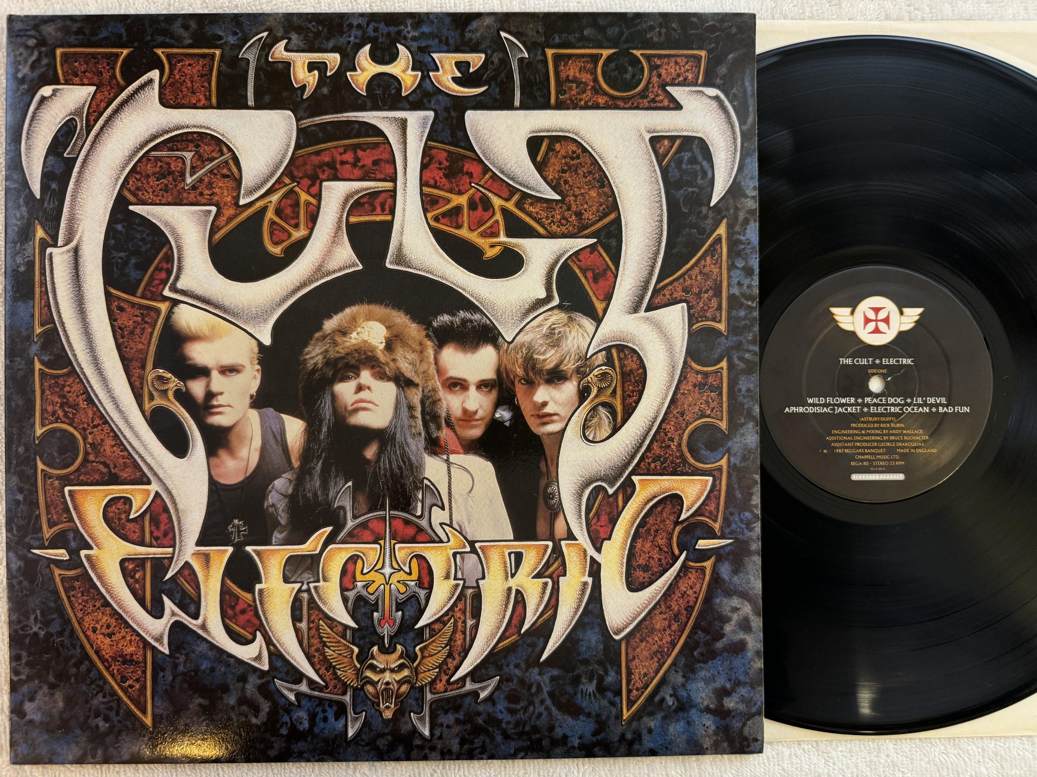 Omslagsbild för skivan THE CULT electric LP -87 UK BEGGARS BANQUET BEGA 80