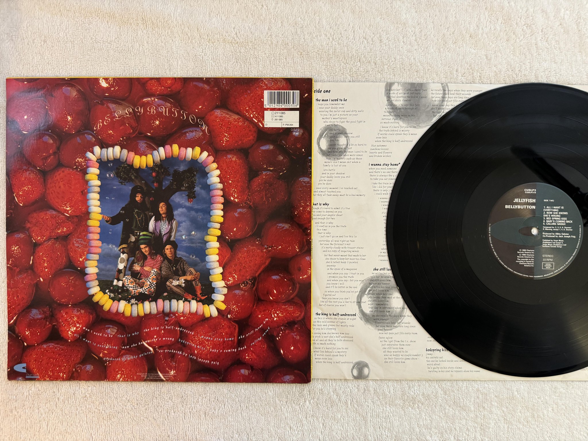 Omslagsbild för skivan JELLYFISH bellybutton LP -90 EU CHARISMA CUSLP3