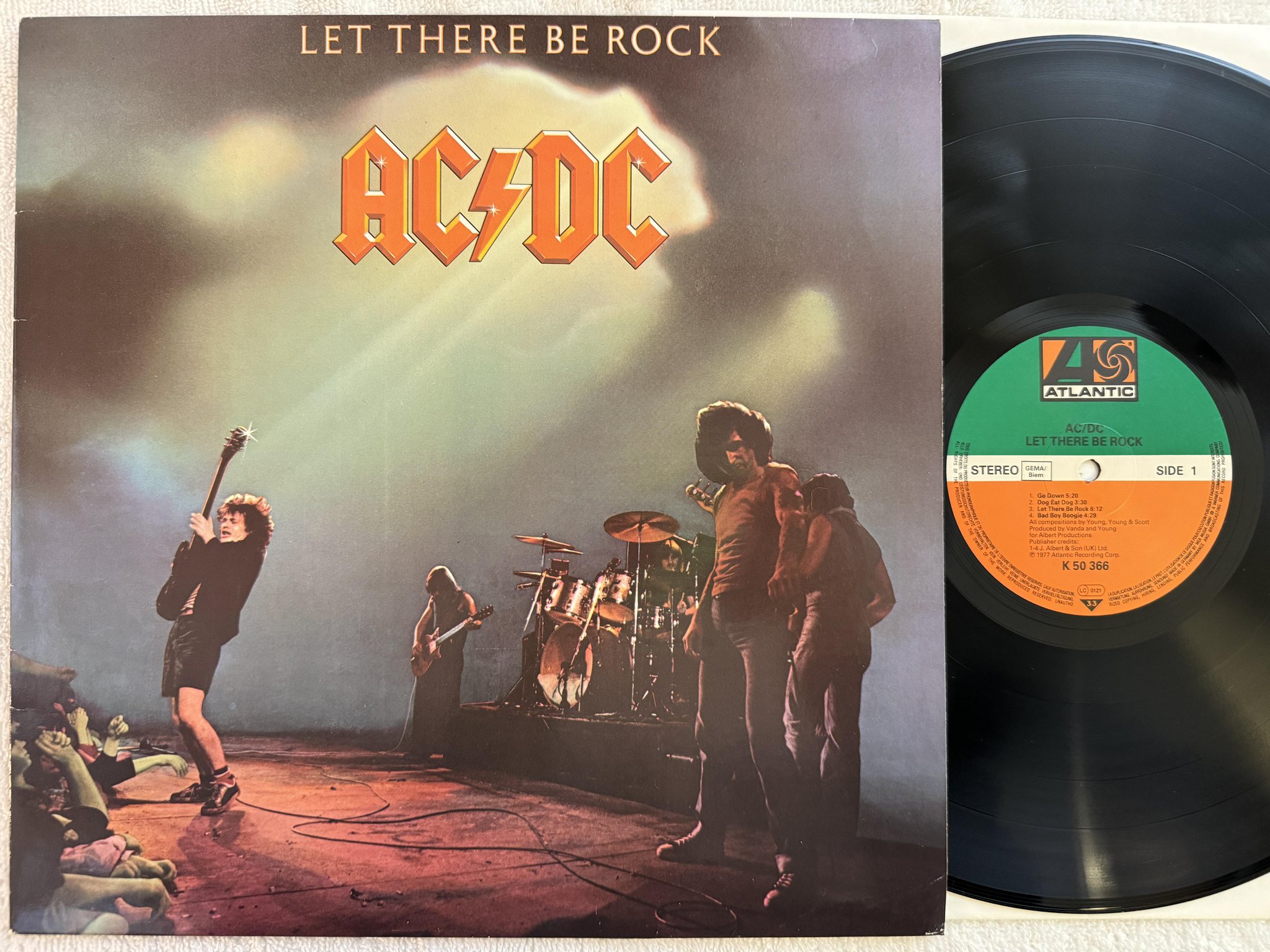 Omslagsbild för skivan AC/DC let there be rock LP -77 Ger ATLANTIC K 50366