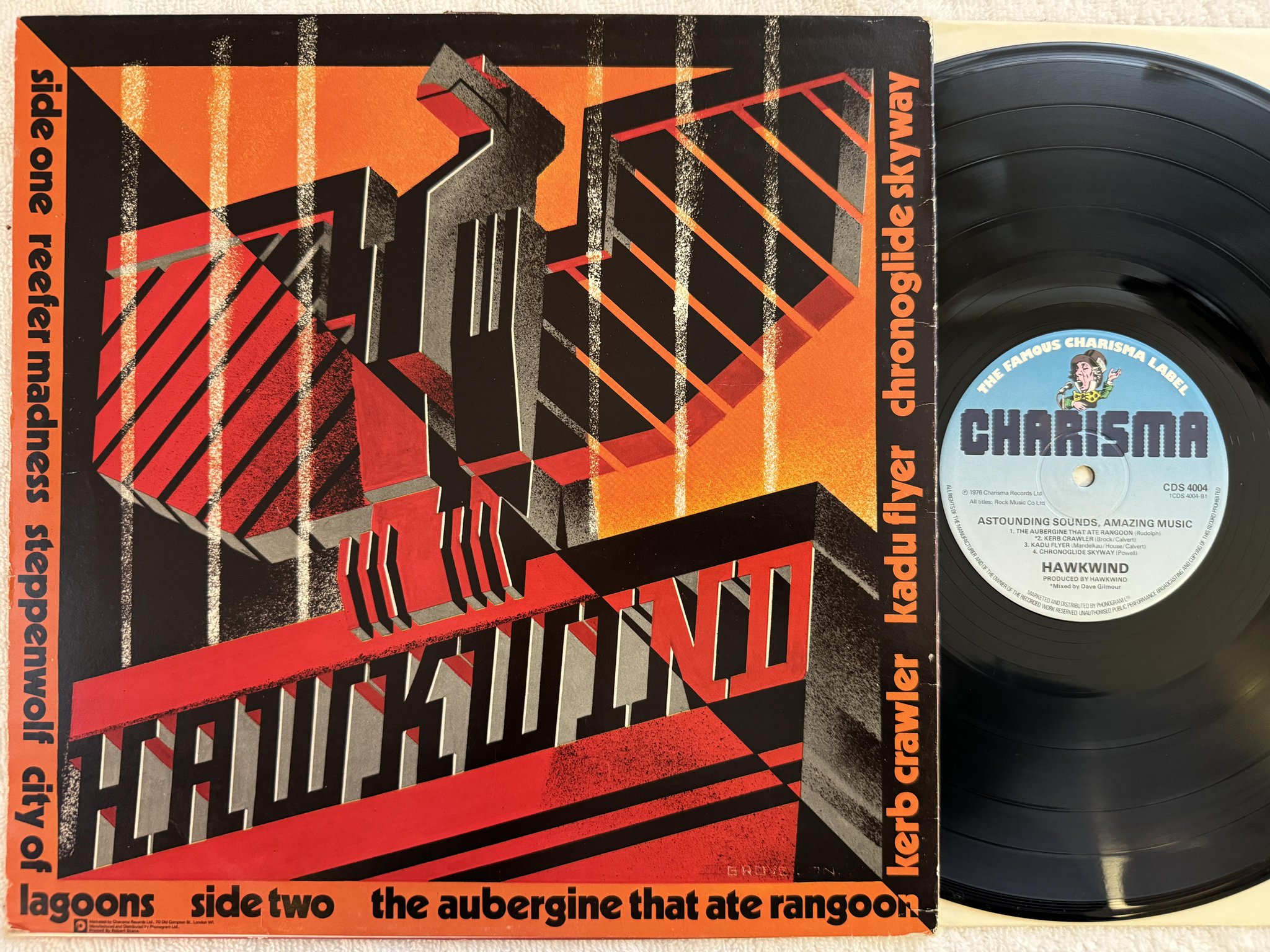 Omslagsbild för skivan HAWKWIND astounding sounds, amazing music LP -76 UK CHARISMA CDS 4004