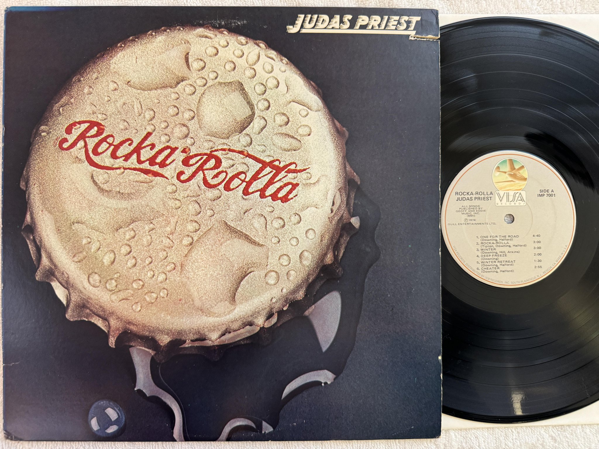 Omslagsbild för skivan JUDAS PRIEST rocka-rolla LP -74/79 US VISA IMP 7001