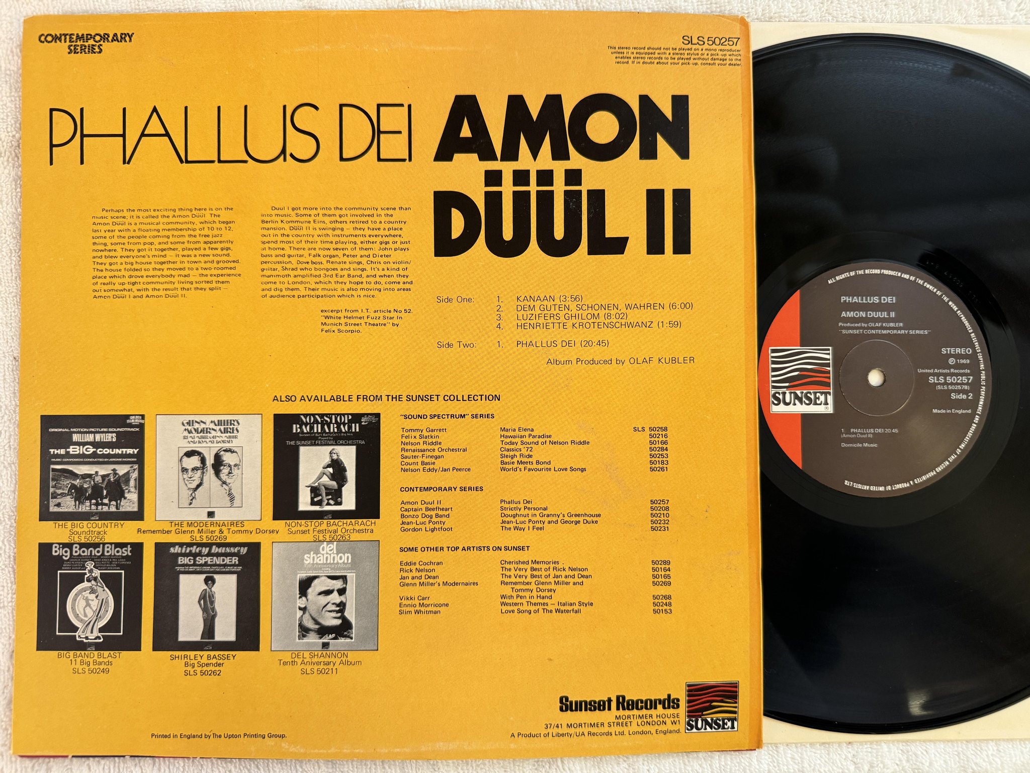 Omslagsbild för skivan AMON DUUL II phallus dei LP re UK SUNSET SLS 50257 *** KRAUT ***