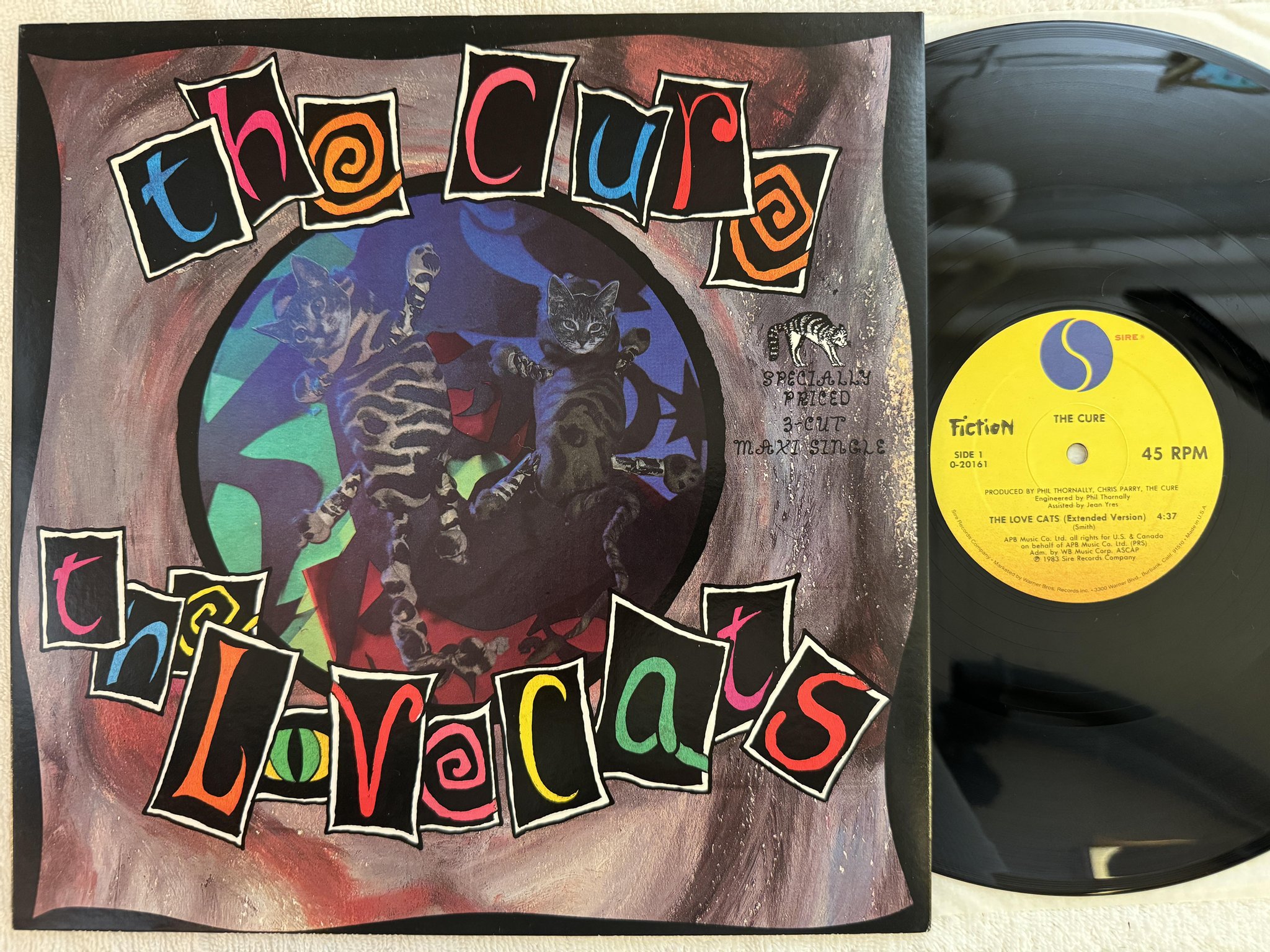 Omslagsbild för skivan THE CURE The Love Cats 12"single -83 US SIRE 0-20161