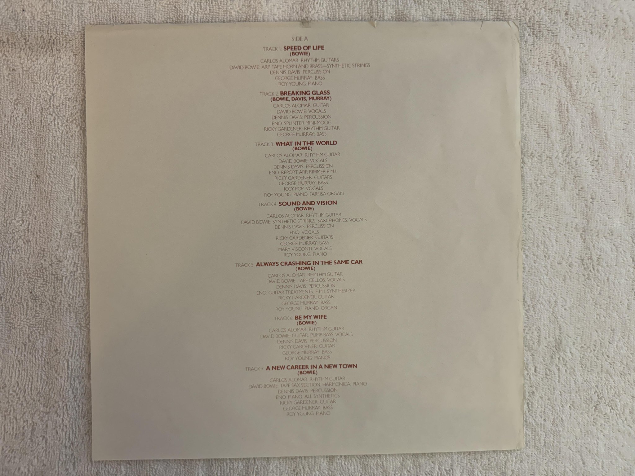 Omslagsbild för skivan DAVID BOWIE low LP -77 UK RCA PL 12030