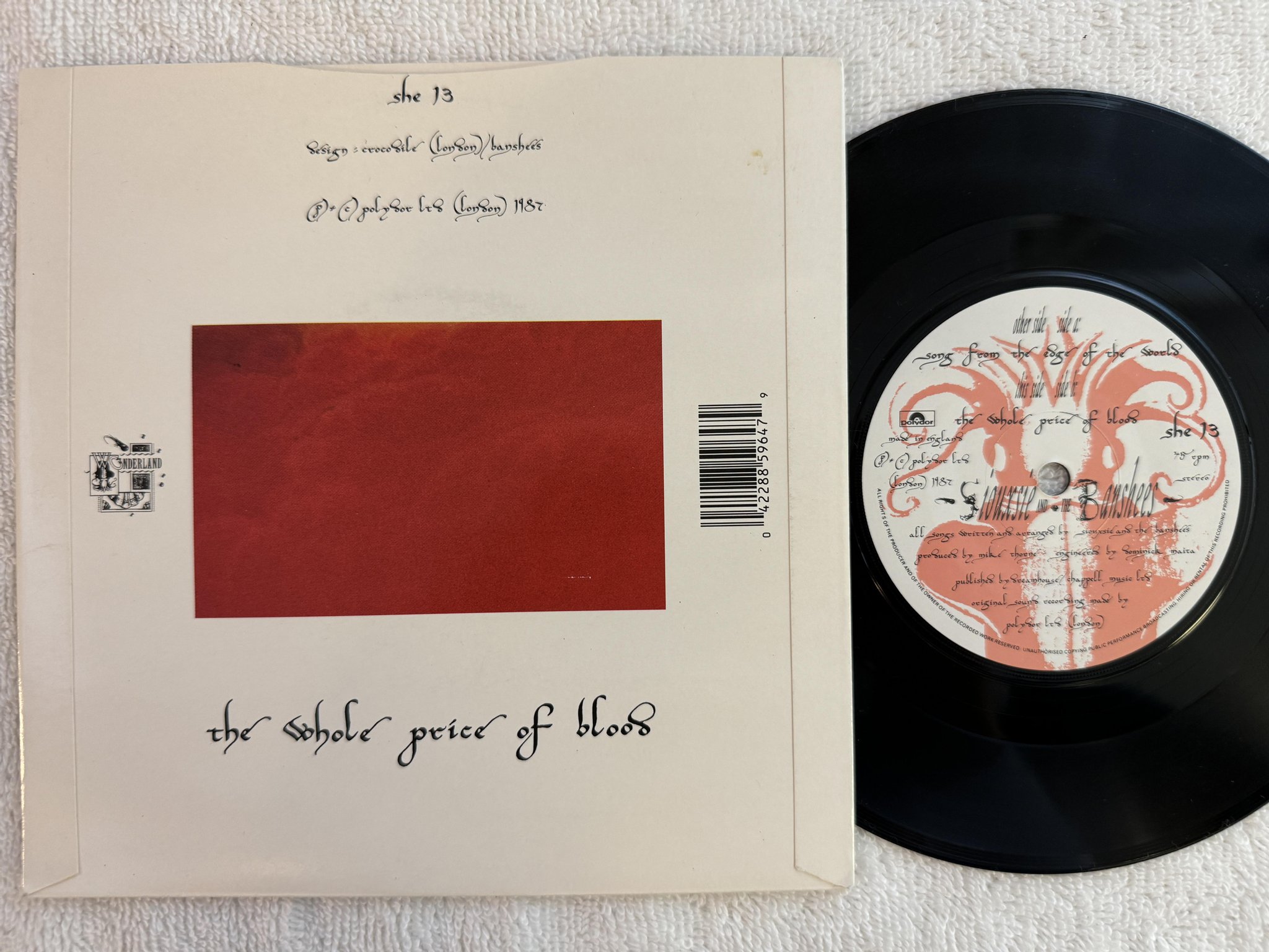 Omslagsbild för skivan SIOUXSIE & THE BANSHEES Song From The Edge Of The World 7" -87 polydor she 13