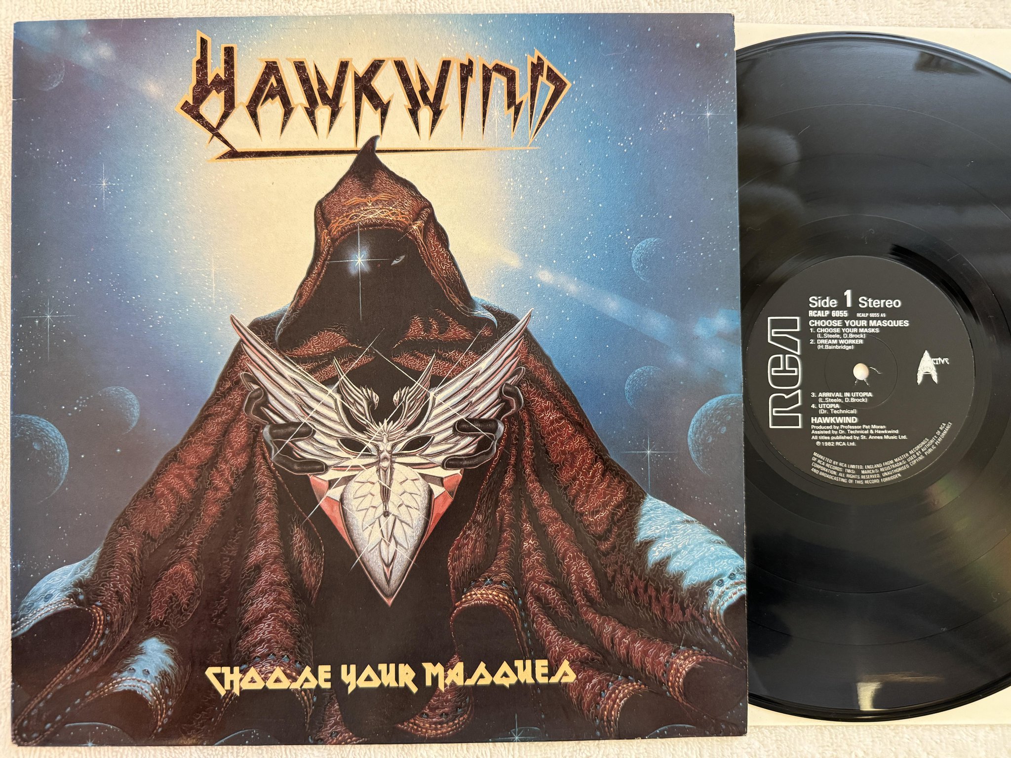 Omslagsbild för skivan HAWKWIND Choose Your Masques LP -82 UK RCA RCALP 6055