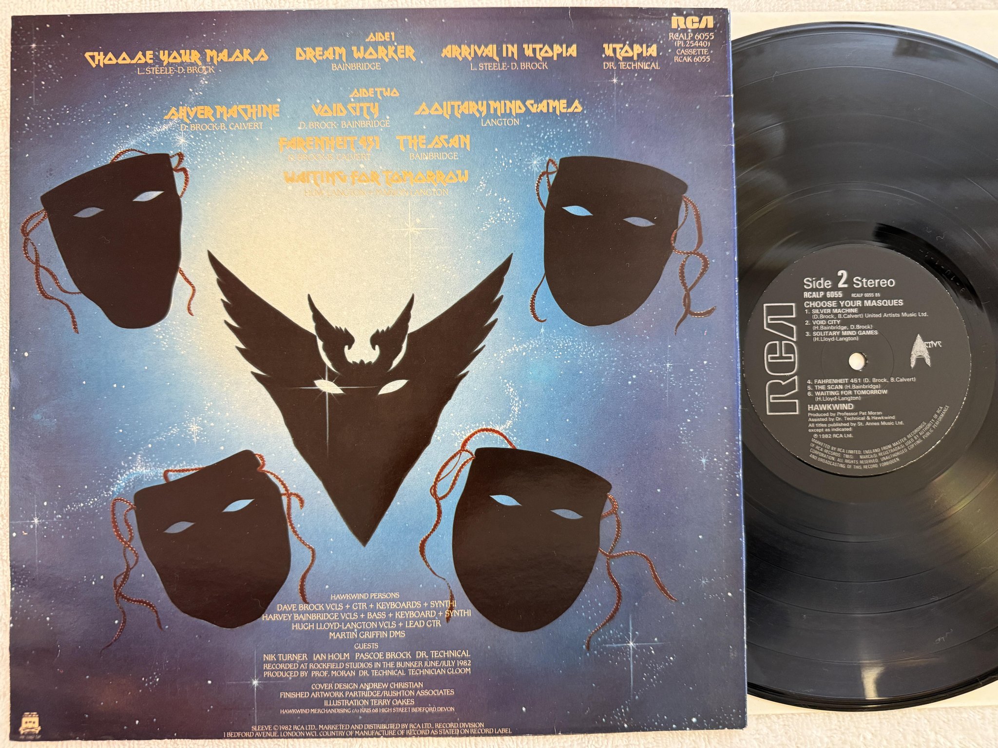 Omslagsbild för skivan HAWKWIND Choose Your Masques LP -82 UK RCA RCALP 6055