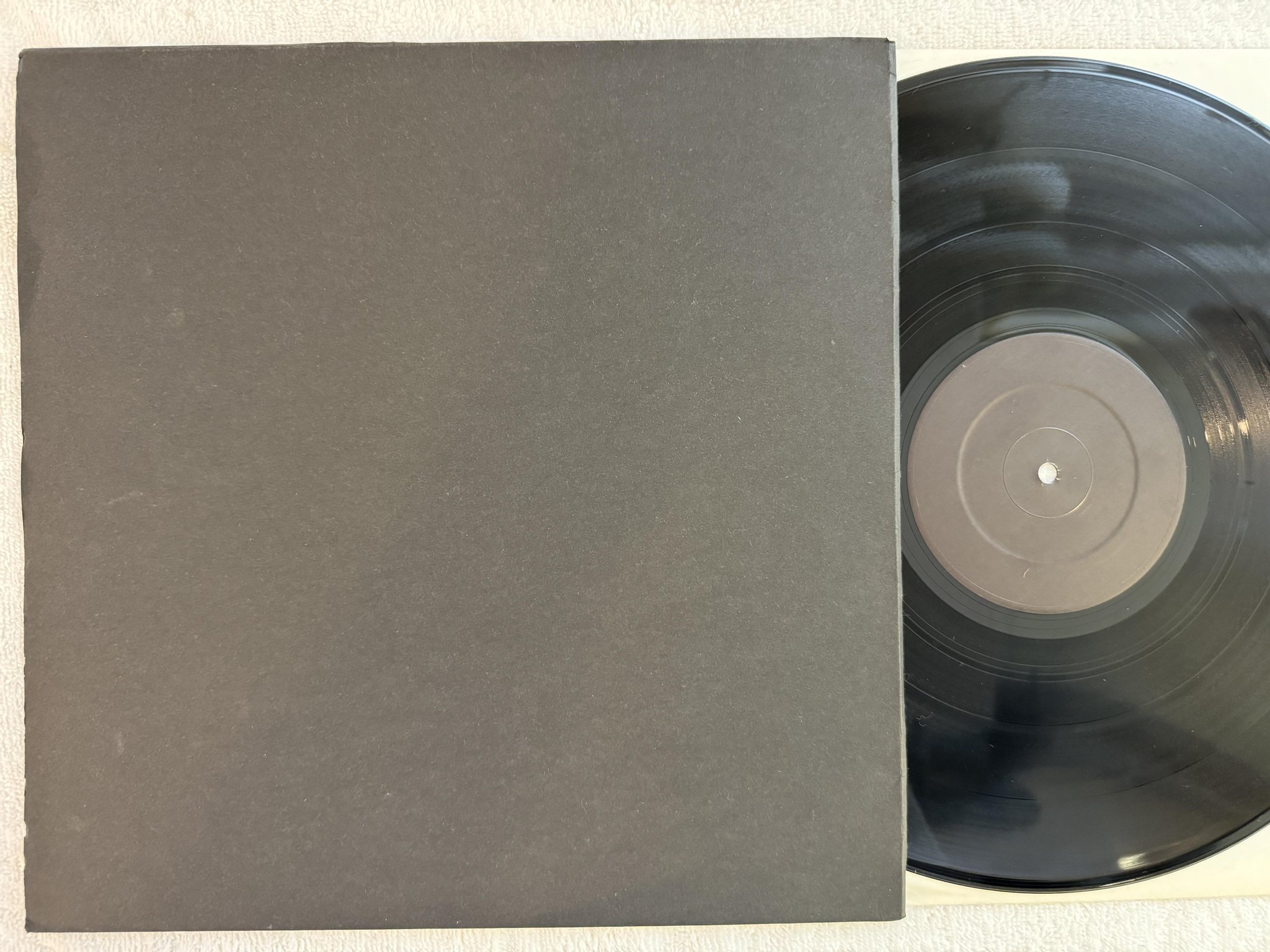 Omslagsbild för skivan FAUST So far LP -79 UK RECOMMENDED R.R. ^ two *** 9 ART PRINTS ***