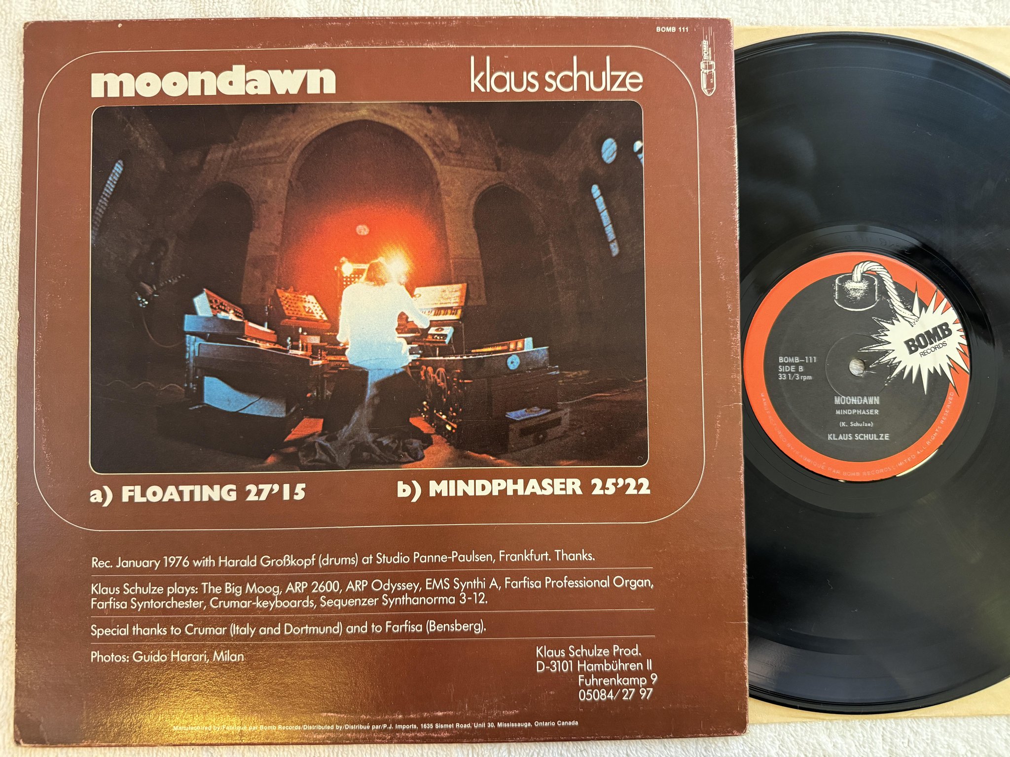 Omslagsbild för skivan KLAUS SCHULZE moondawn LP Can BOMB RECORDS BOMB 111