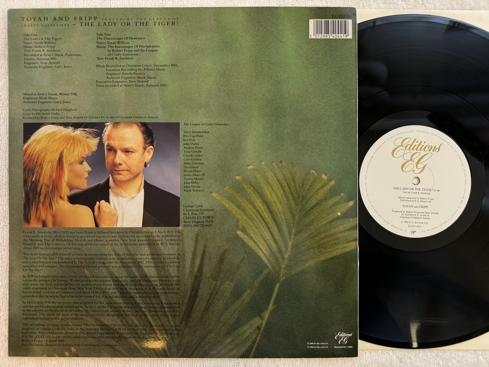 Omslagsbild för skivan TOYAH & FRIPP the lady and the tiger LP -86 EDITIONS EG EGED 44