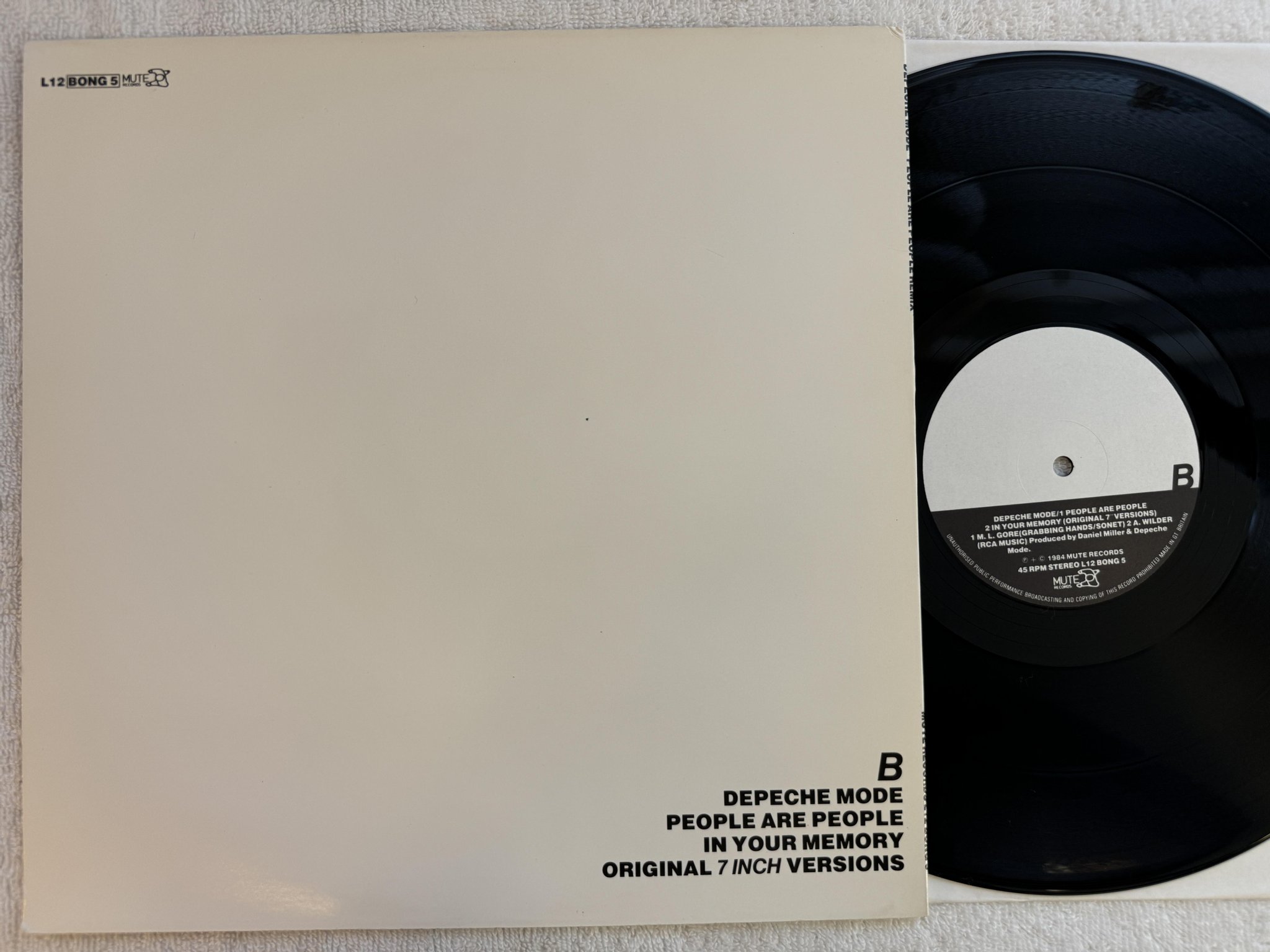 Omslagsbild för skivan DEPECHE MODE people are people 12" -84 UK MUTE L12 BONG 5 ** numbered #1090 **
