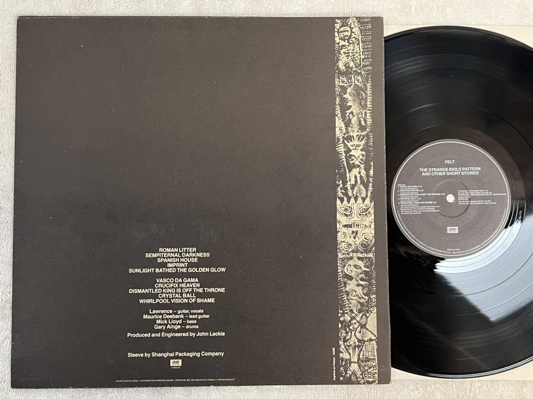 Omslagsbild för skivan FELT The Strange Idols Pattern And Other Short Stories LP -84 CHERRY RED B-RED 6